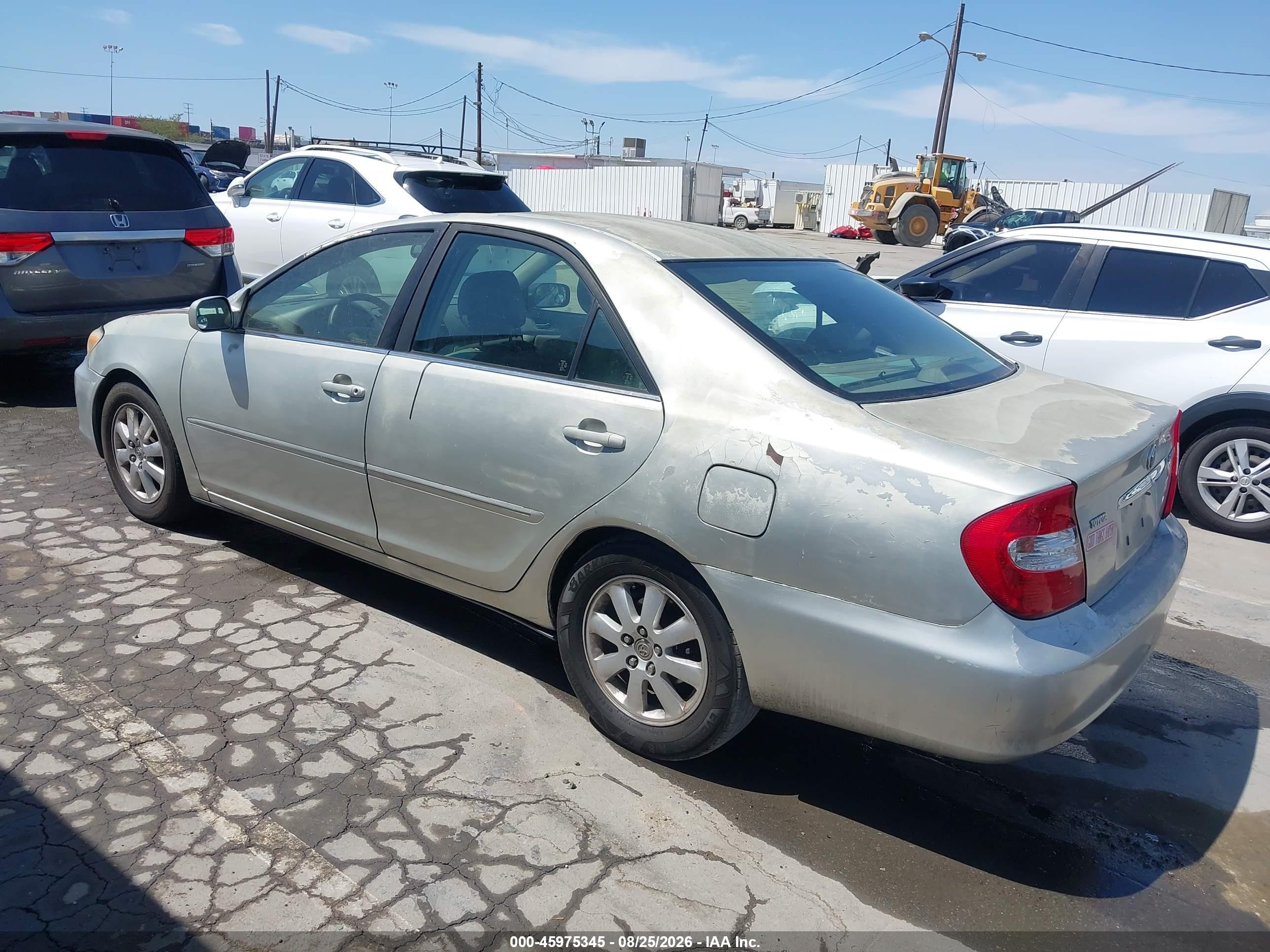 2002 Toyota Camry Xle Silver vin: JTDBE30K920104261