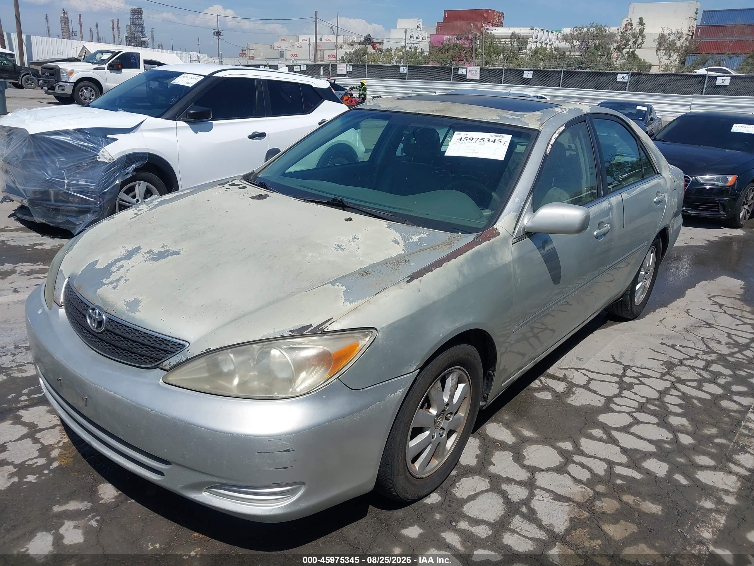 2002 Toyota Camry Xle Silver vin: JTDBE30K920104261