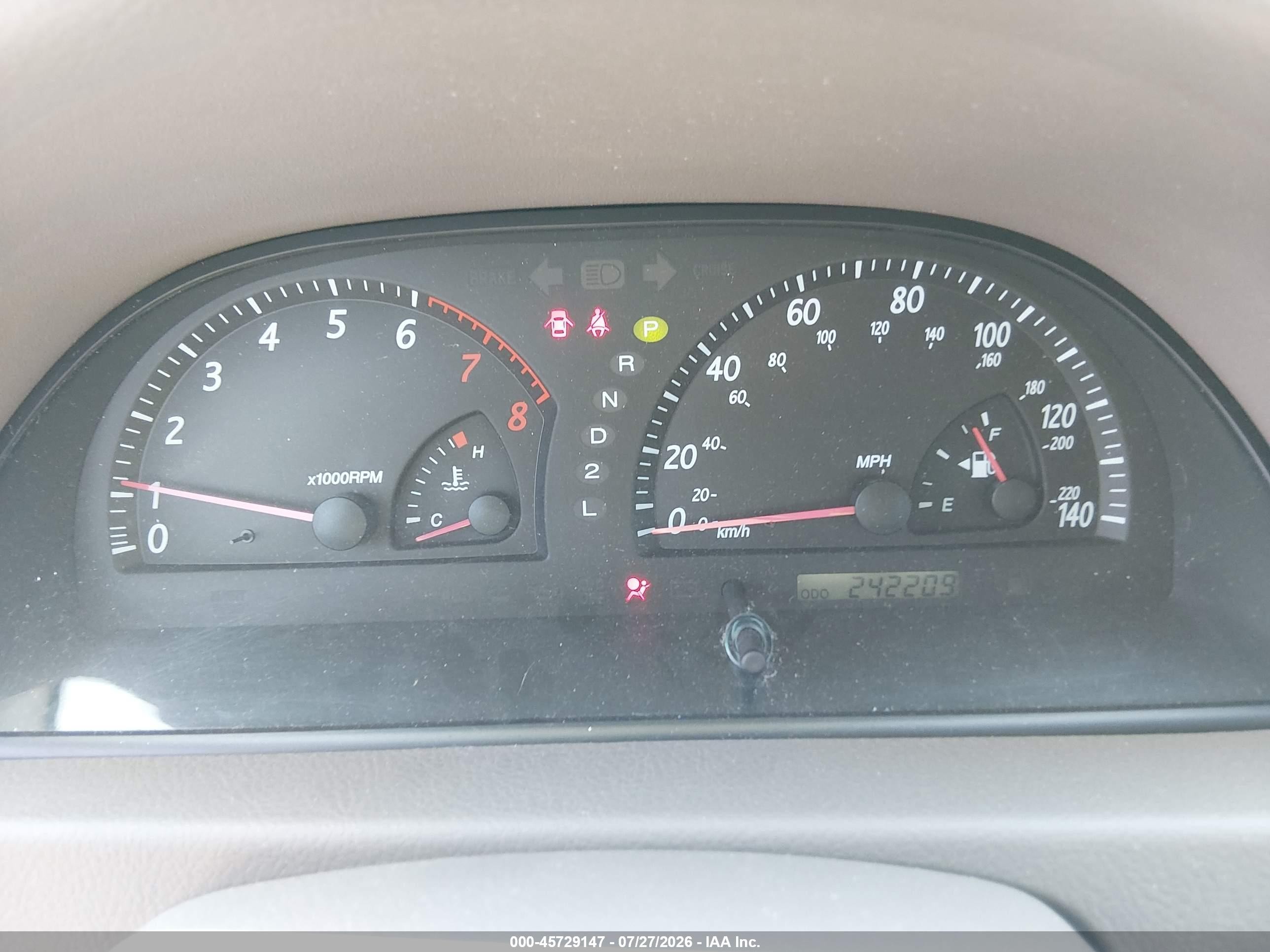 2004 Toyota Camry Le Белый vin: JTDBE30K940278625