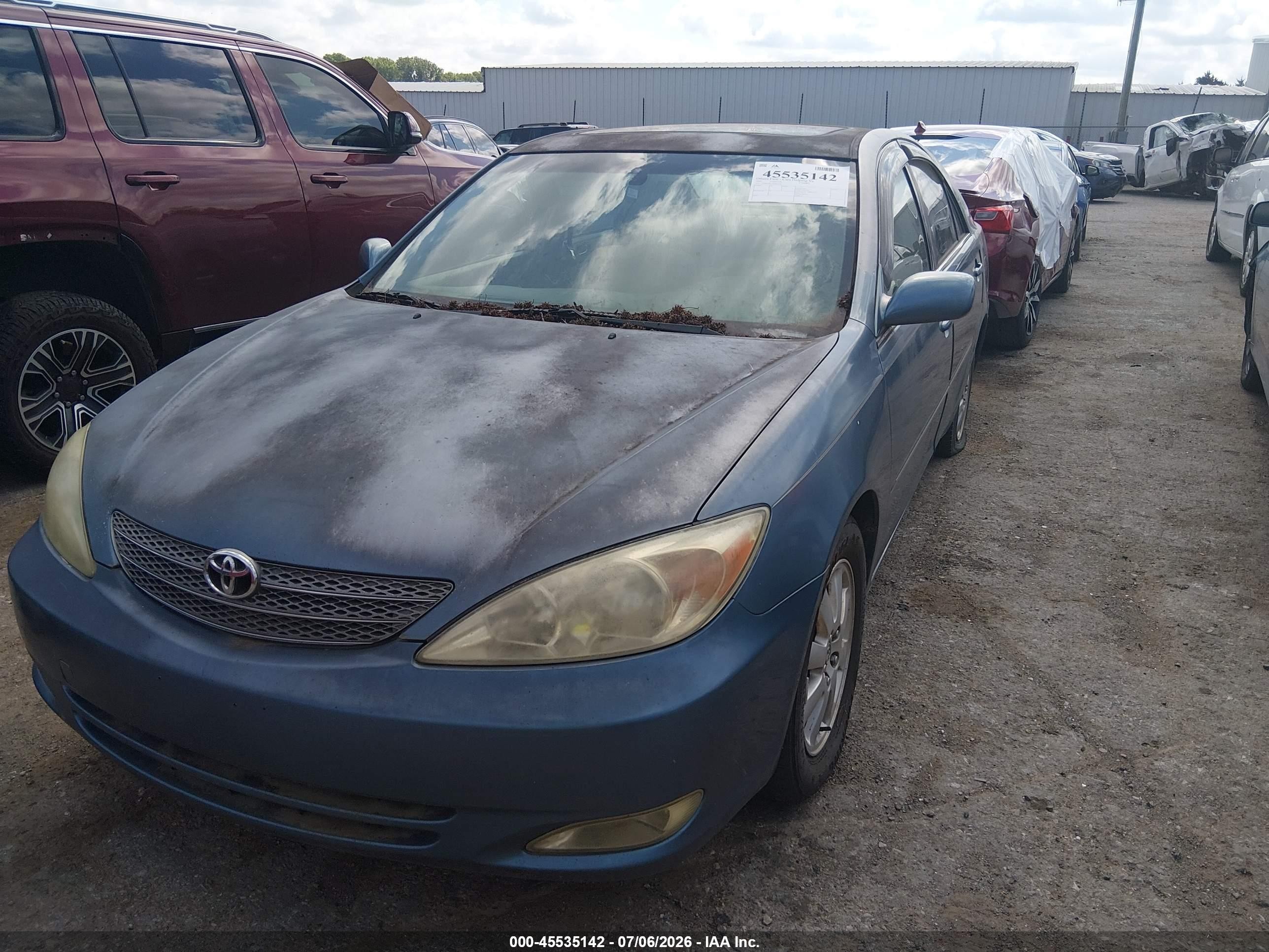 2003 Toyota Camry Xle Blue vin: JTDBE30KX30165314