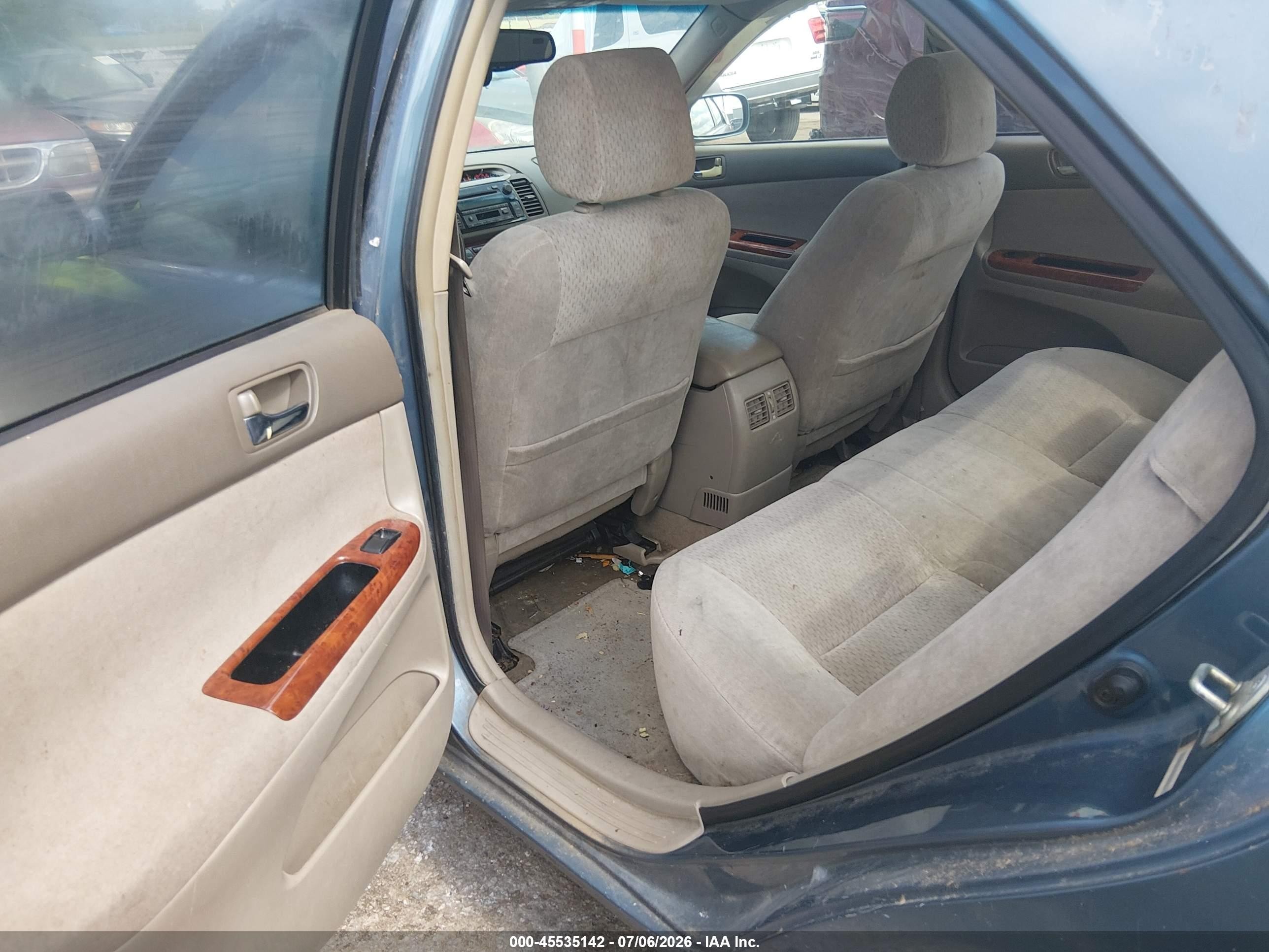 2003 Toyota Camry Xle Blue vin: JTDBE30KX30165314
