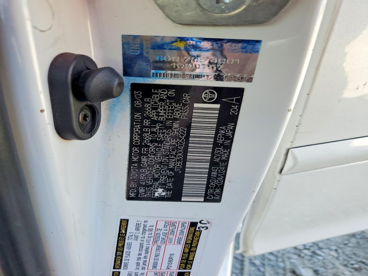 2004 Toyota Camry Le White vin: JTDBE30KX40254222