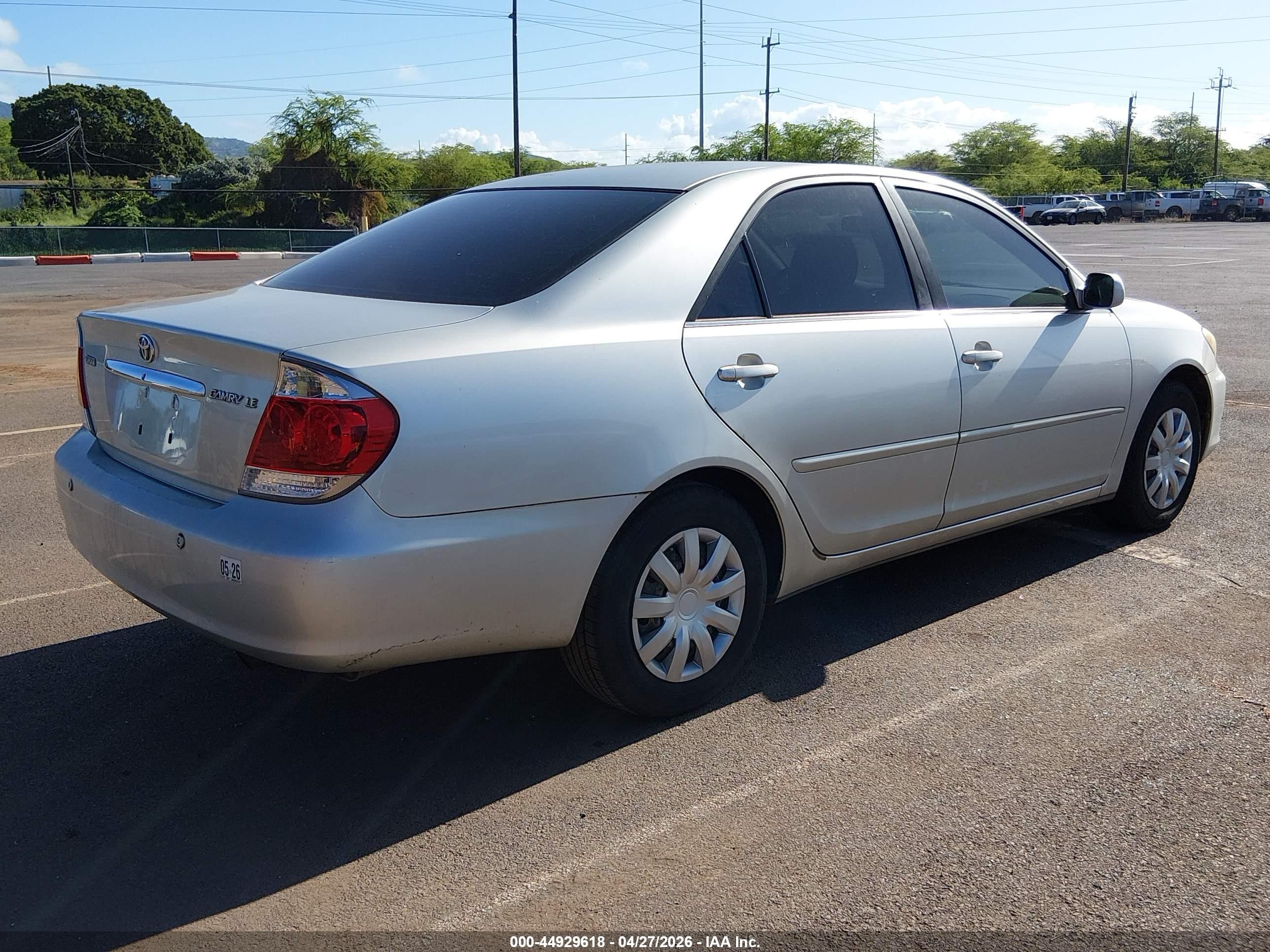 2005 Toyota Camry Le/se/xle Gray vin: JTDBE30KX53010716