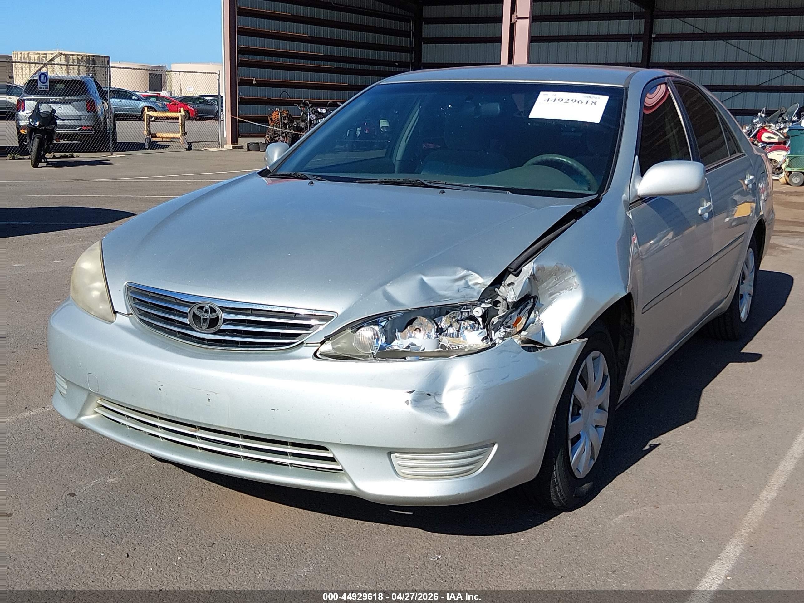 2005 Toyota Camry Le/se/xle Gray vin: JTDBE30KX53010716