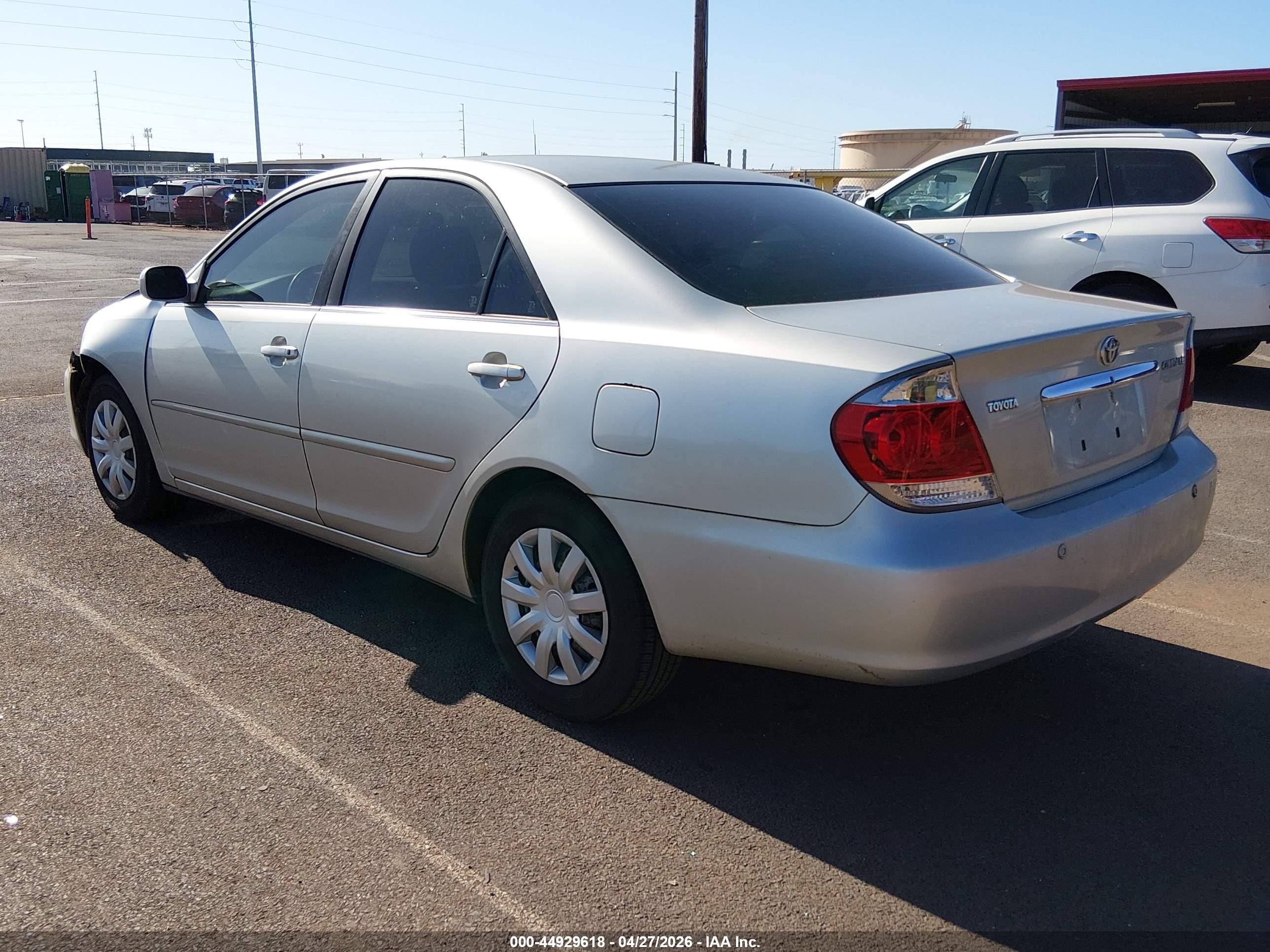 2005 Toyota Camry Le/se/xle Gray vin: JTDBE30KX53010716
