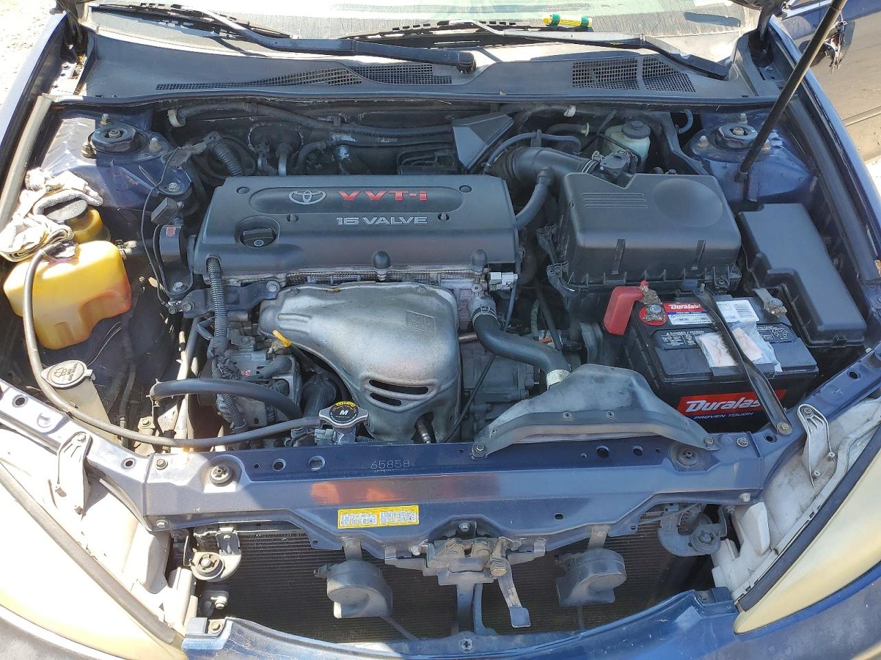 2002 Toyota Camry Le Blue vin: JTDBE32K020018124