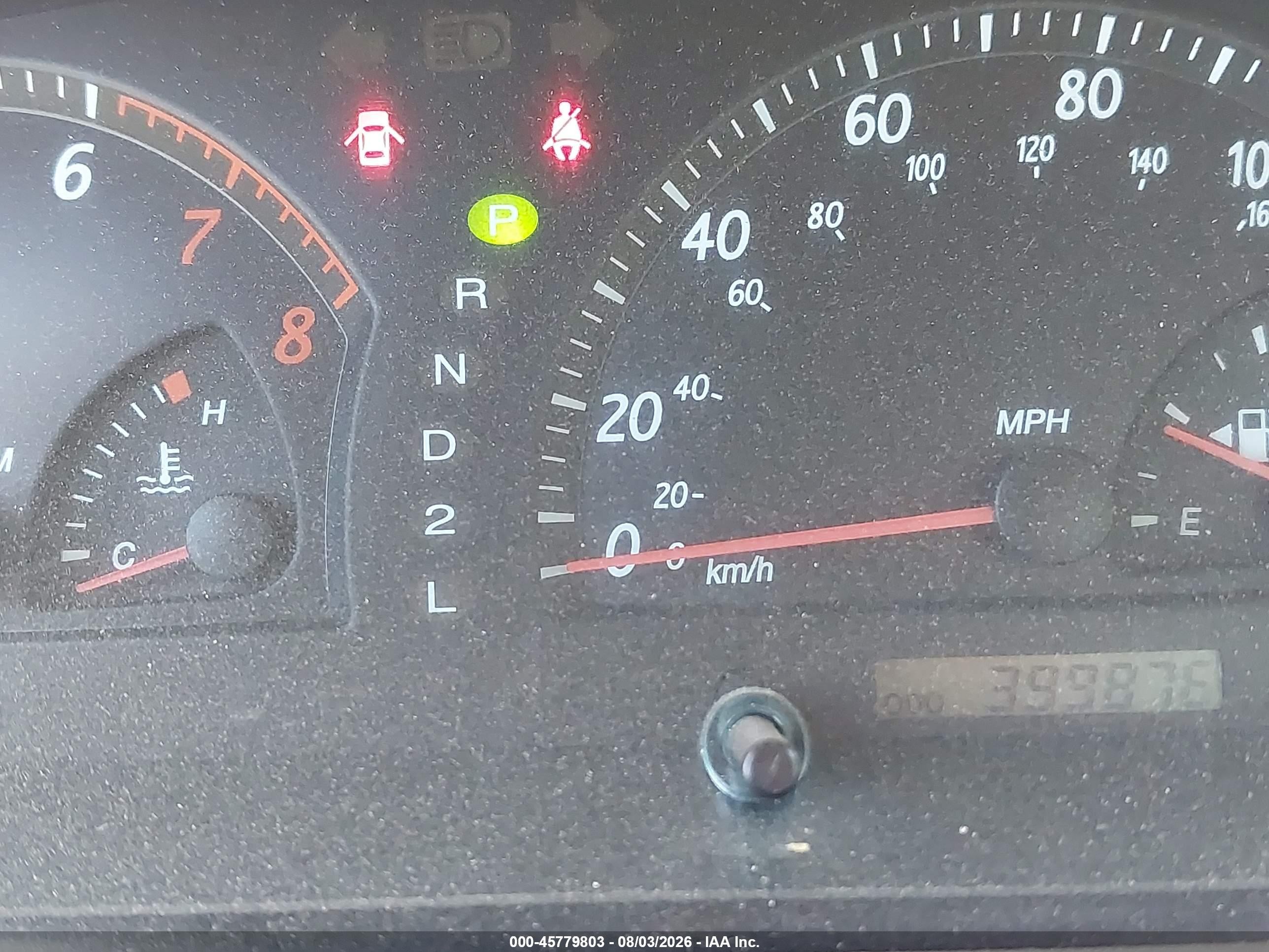 2002 Toyota Camry Le Beige vin: JTDBE32K020041306