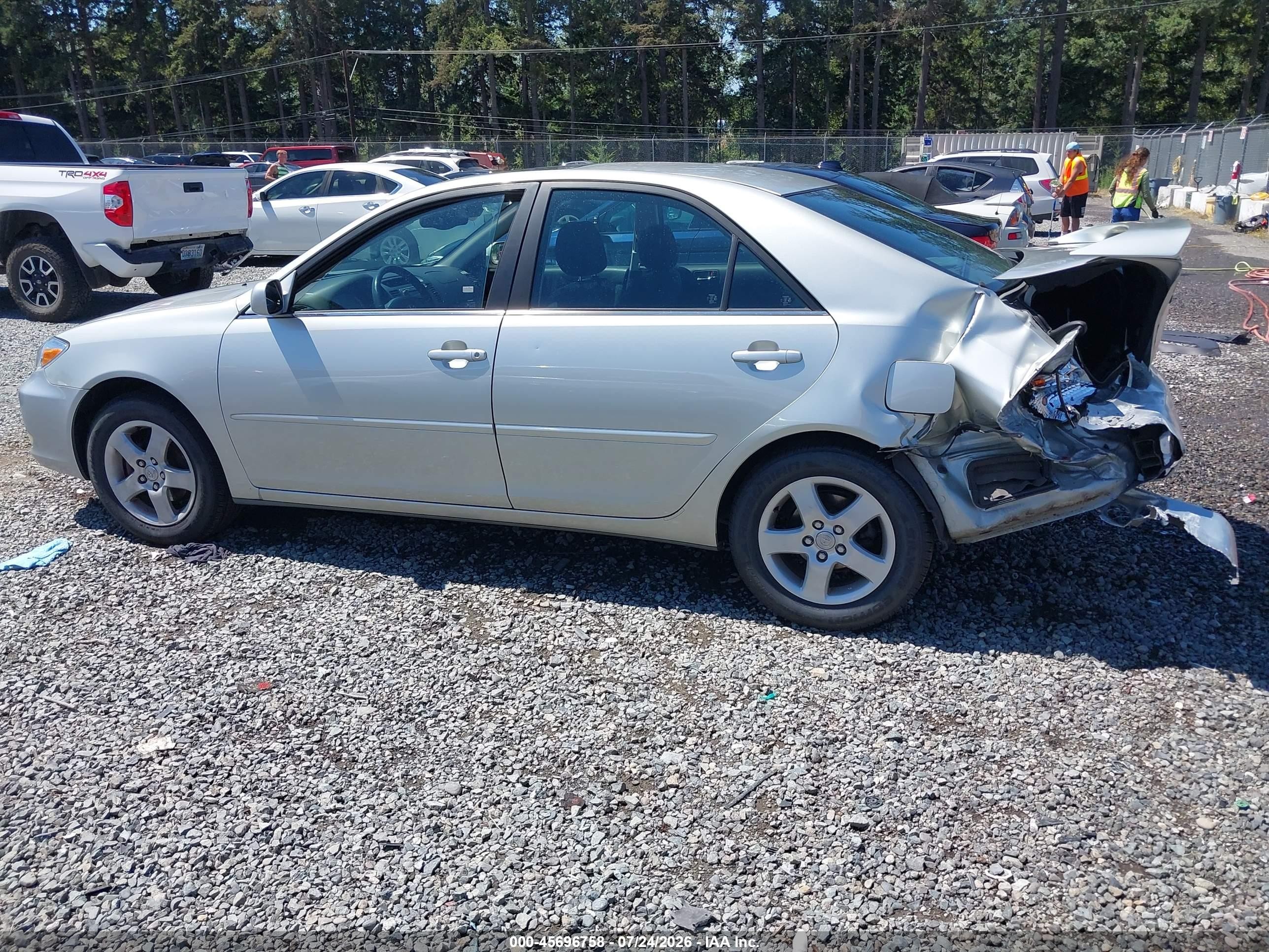 2002 Toyota Camry Se Silver vin: JTDBE32K020069946