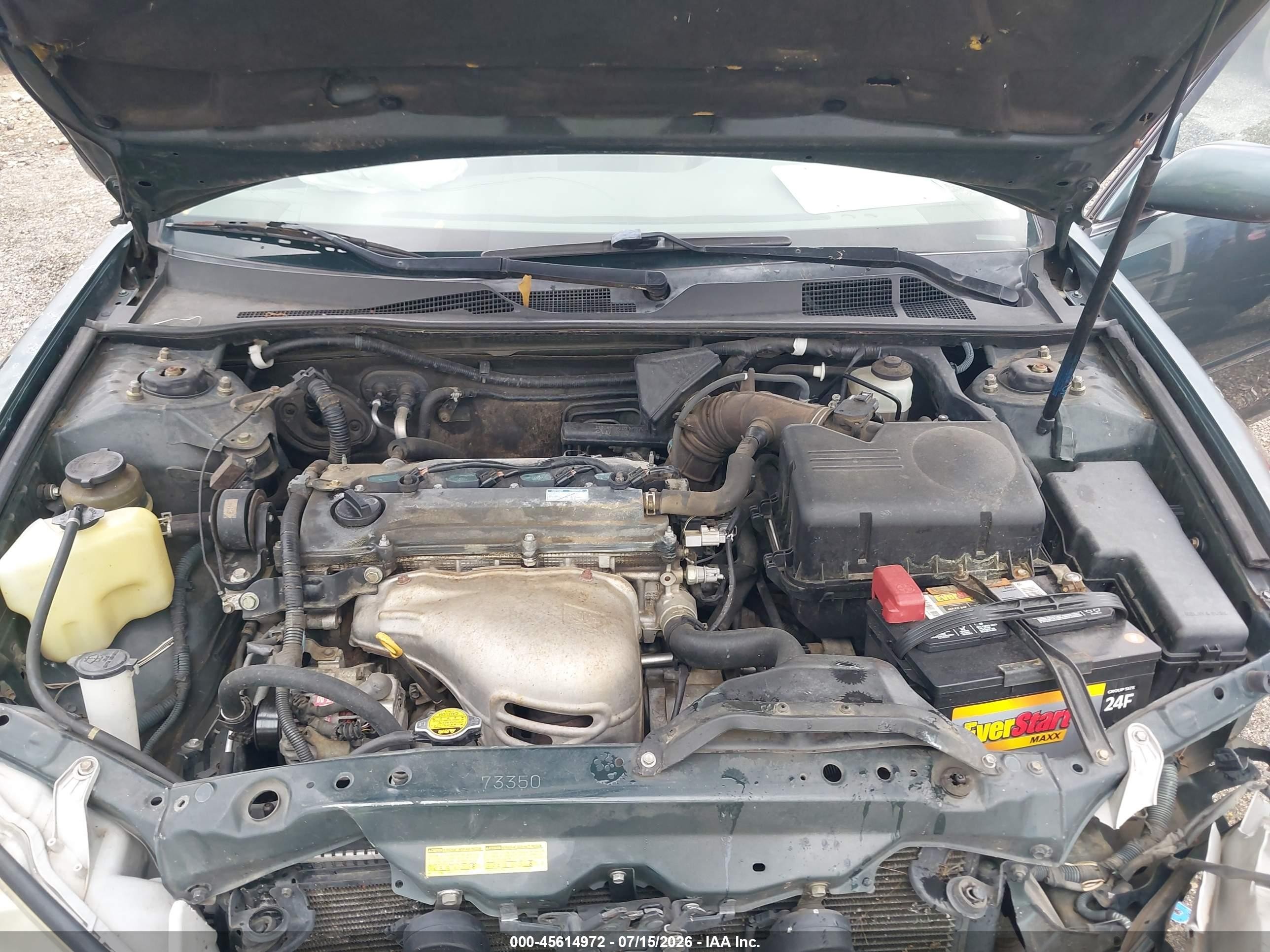 2002 Toyota Camry Le Green vin: JTDBE32K020073012