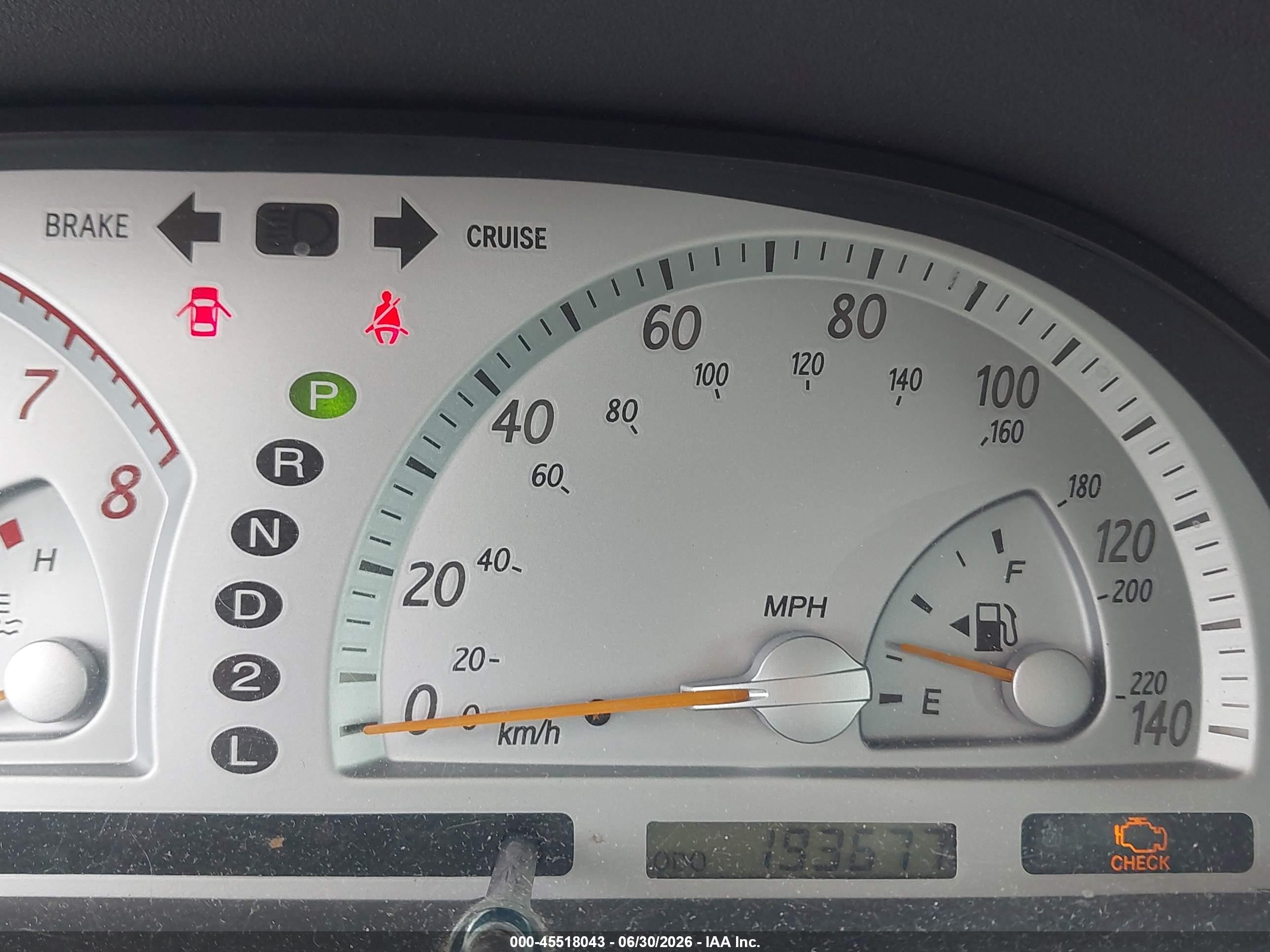 2003 Toyota Camry Se Серебряный vin: JTDBE32K030149975