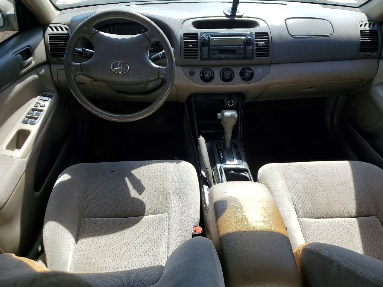 2002 Toyota Camry Le Tan vin: JTDBE32K120052279
