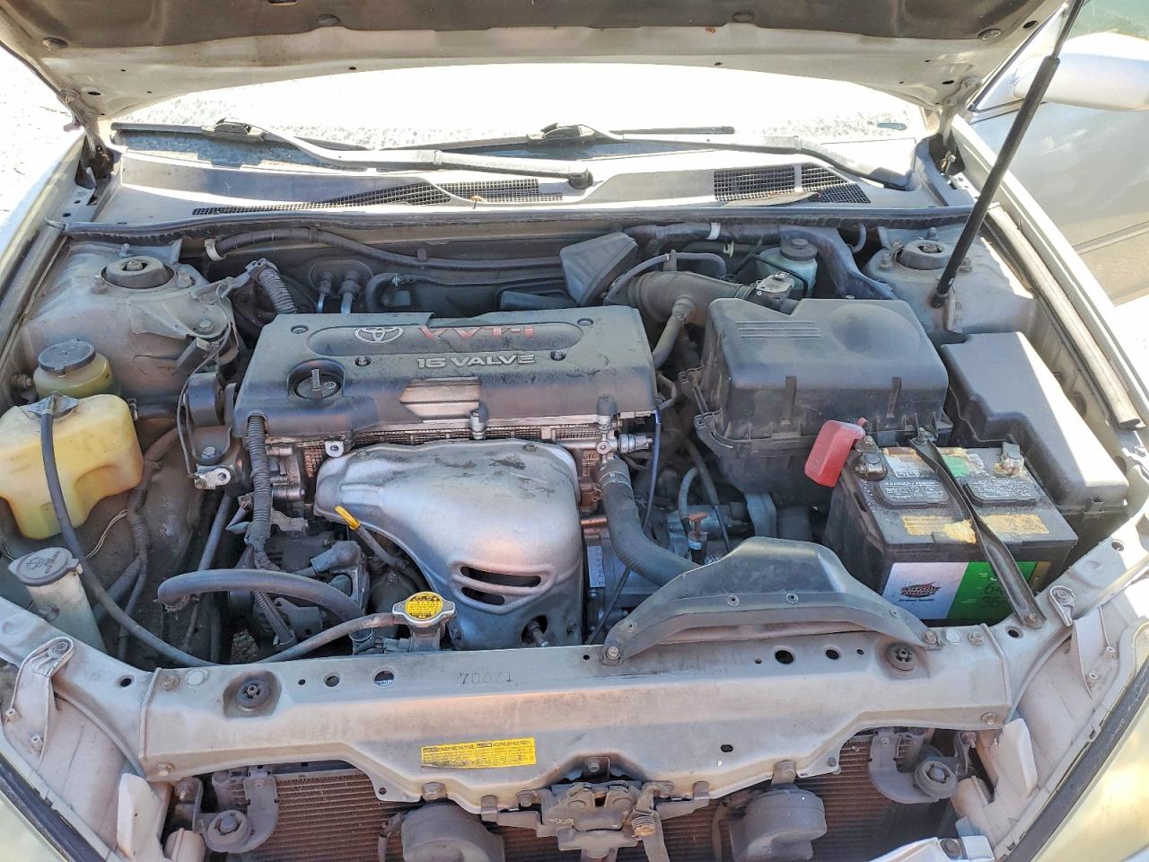 2002 Toyota Camry Le Серебряный vin: JTDBE32K120117437