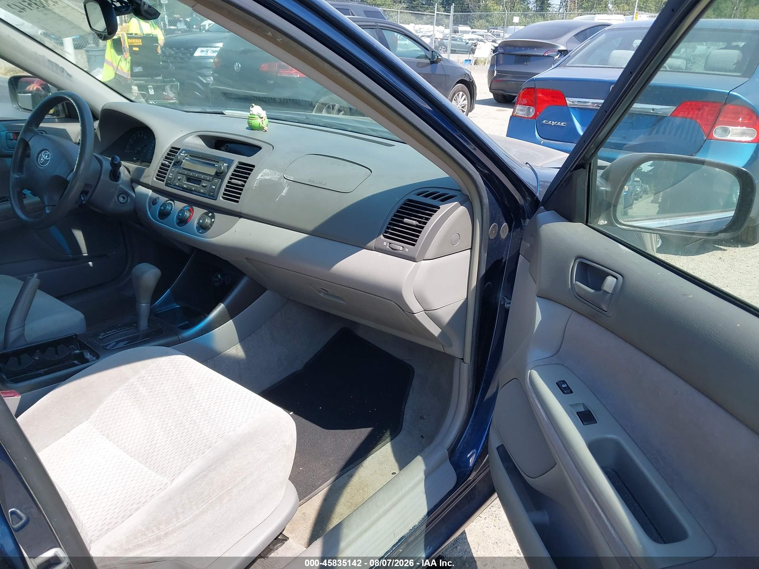 2003 Toyota Camry Le Синий vin: JTDBE32K130165330