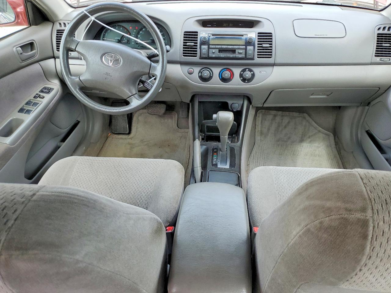 2002 Toyota Camry Le Maroon vin: JTDBE32K220073335