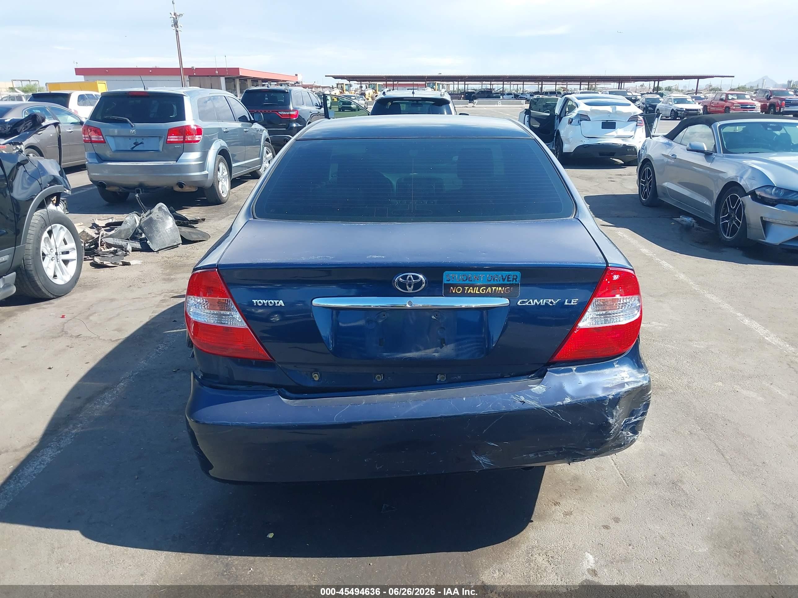 2002 Toyota Camry Le Blue vin: JTDBE32K220123652