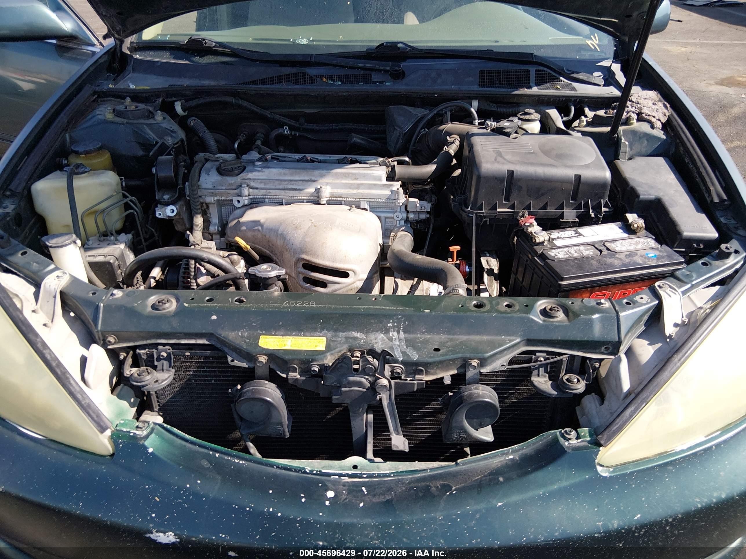 2003 Toyota Camry Le Green vin: JTDBE32K230183657