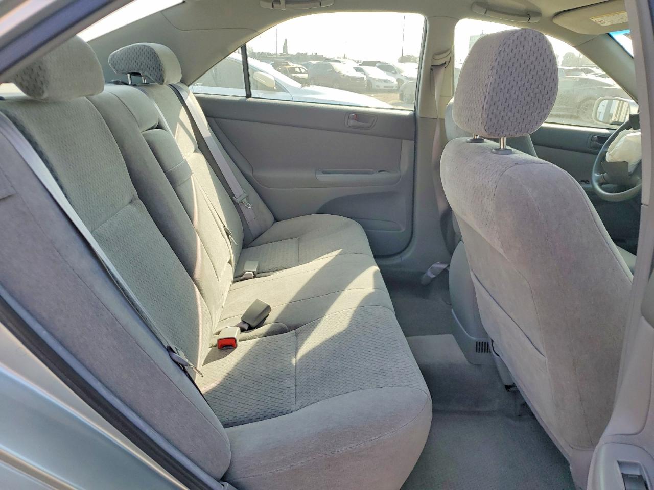 2002 Toyota Camry Le Silver vin: JTDBE32K320119187
