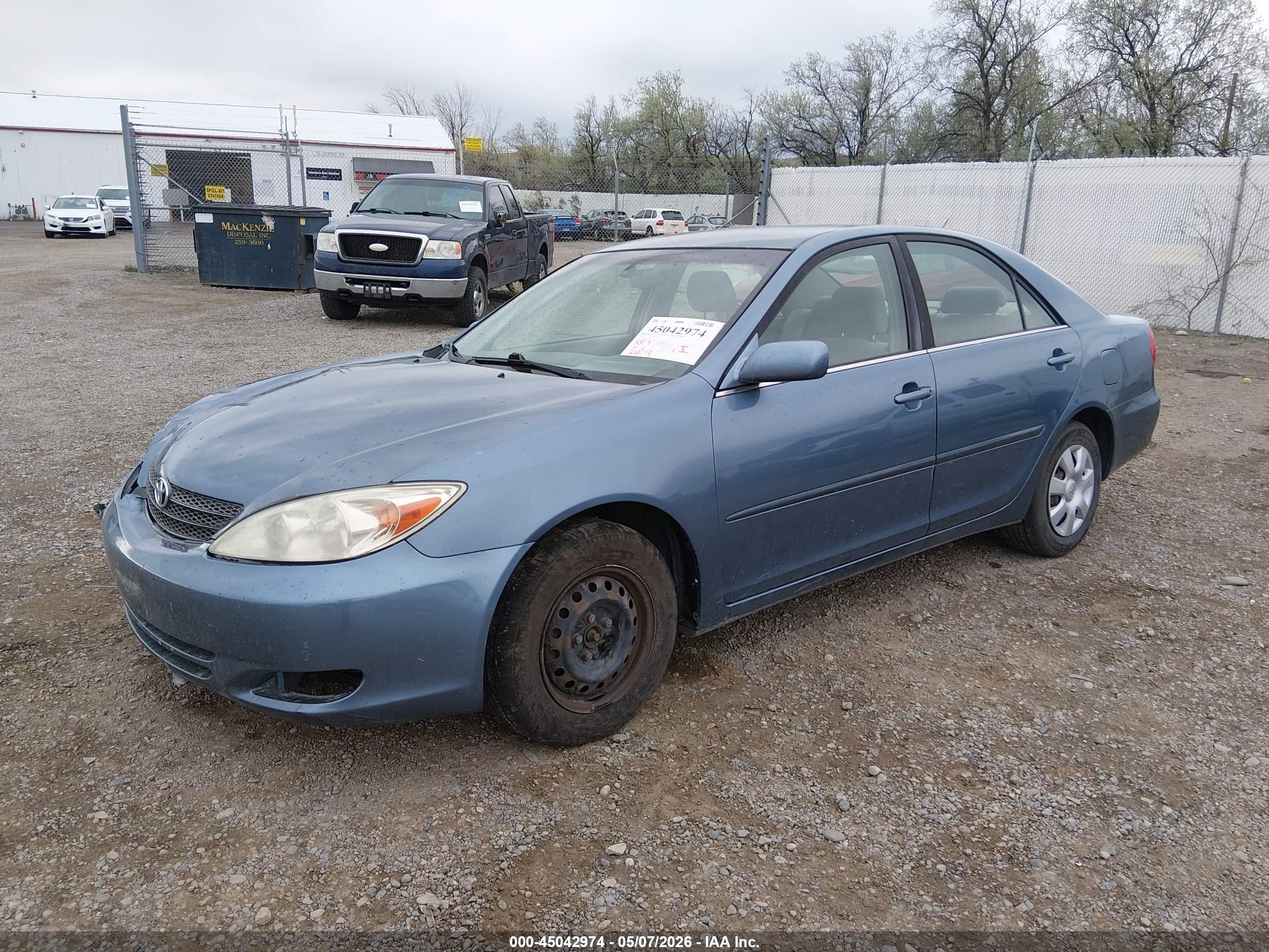 2003 Toyota Camry Le Light Blue vin: JTDBE32K330169685