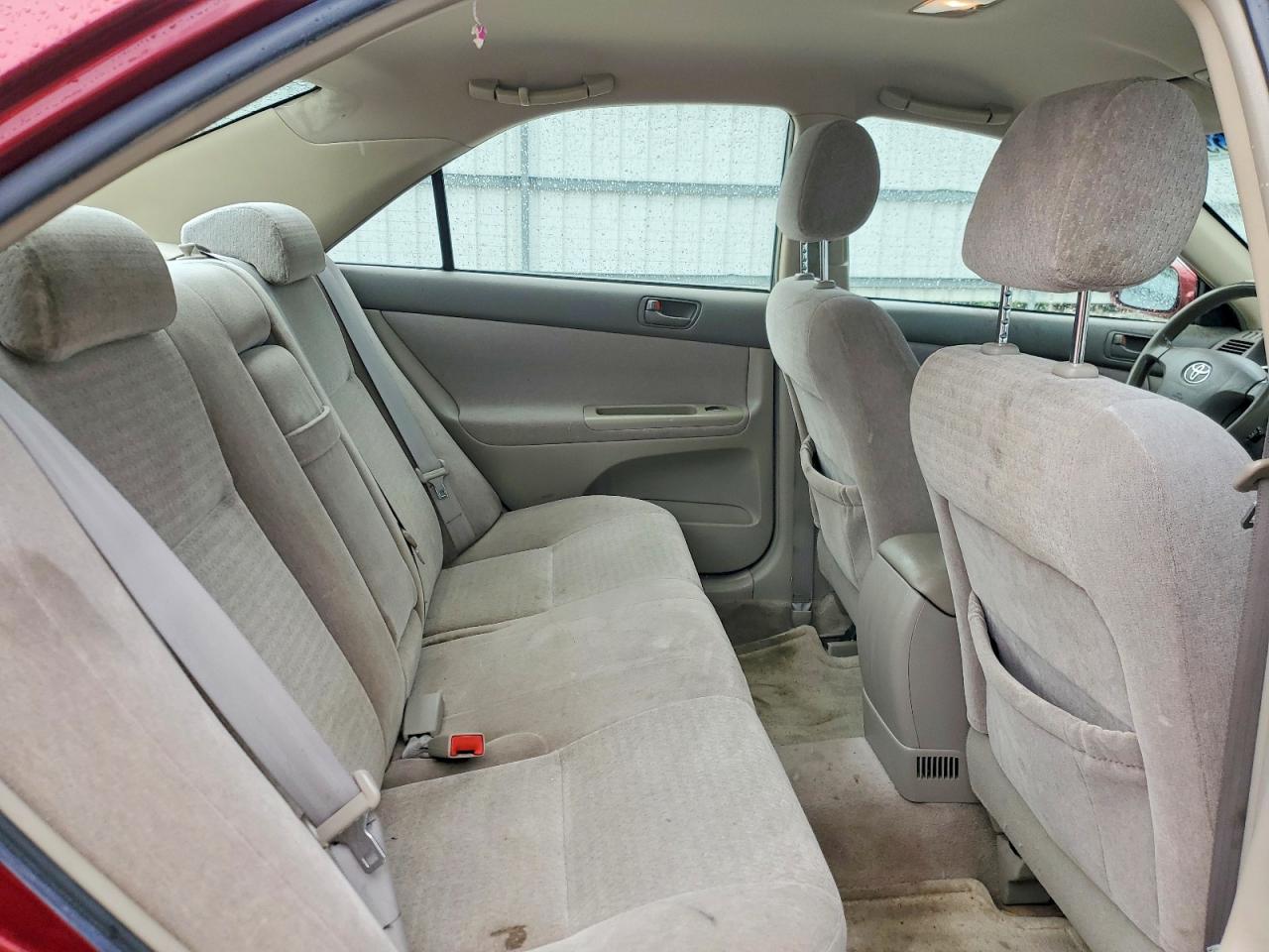 2004 Toyota Camry Le Maroon vin: JTDBE32K340299130