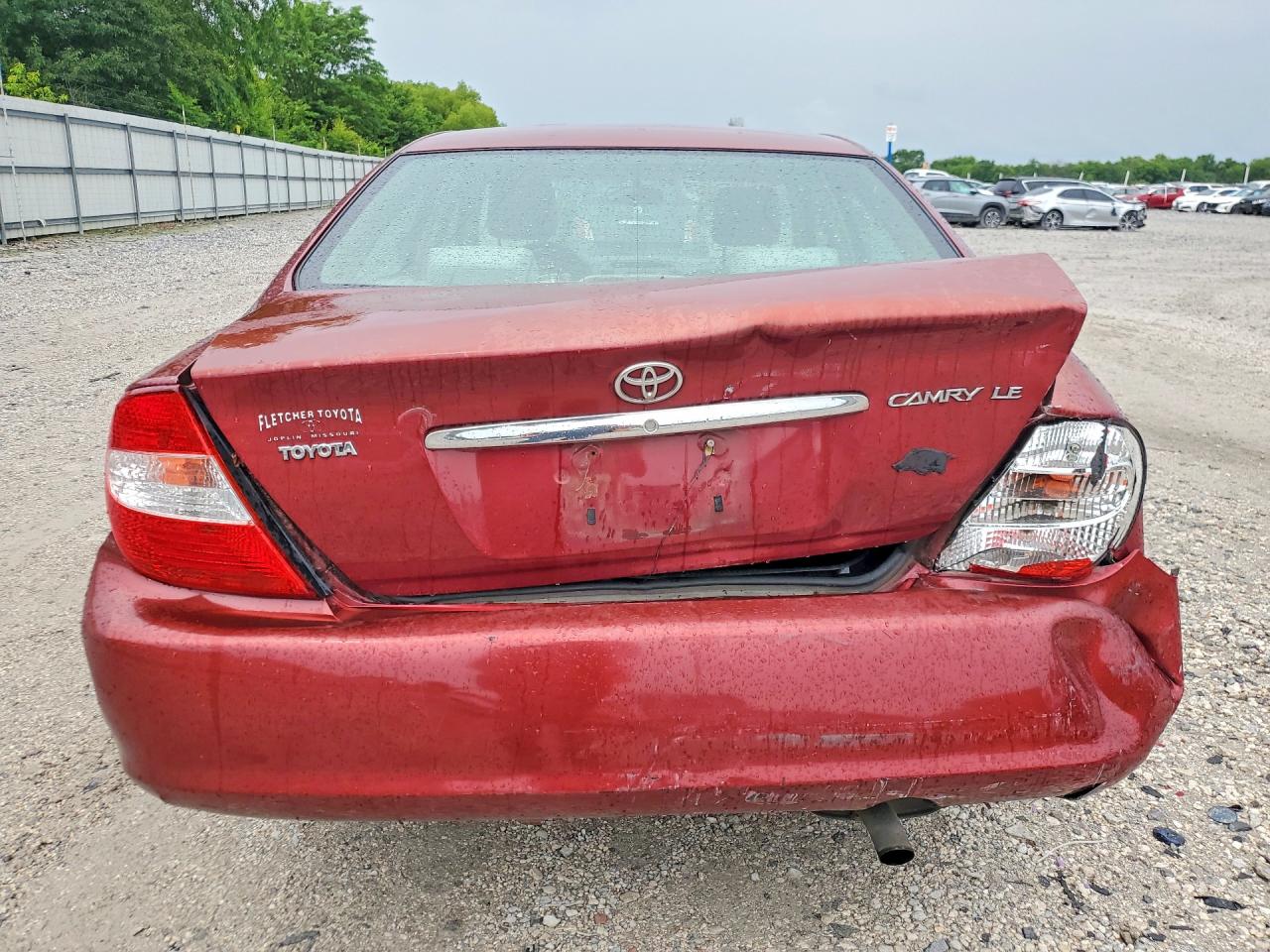 2004 Toyota Camry Le Maroon vin: JTDBE32K340299130