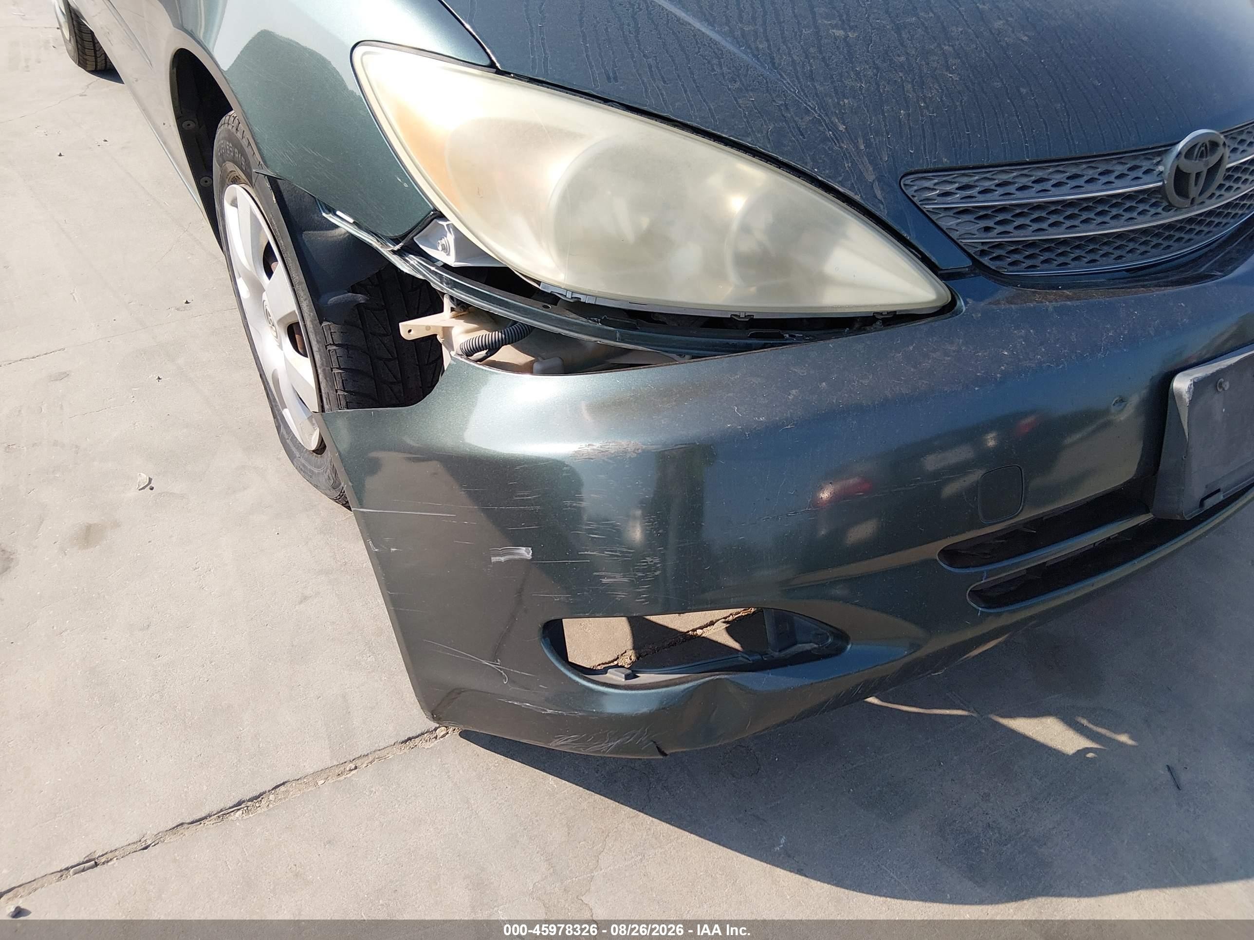 2002 Toyota Camry Le Green vin: JTDBE32K420079685