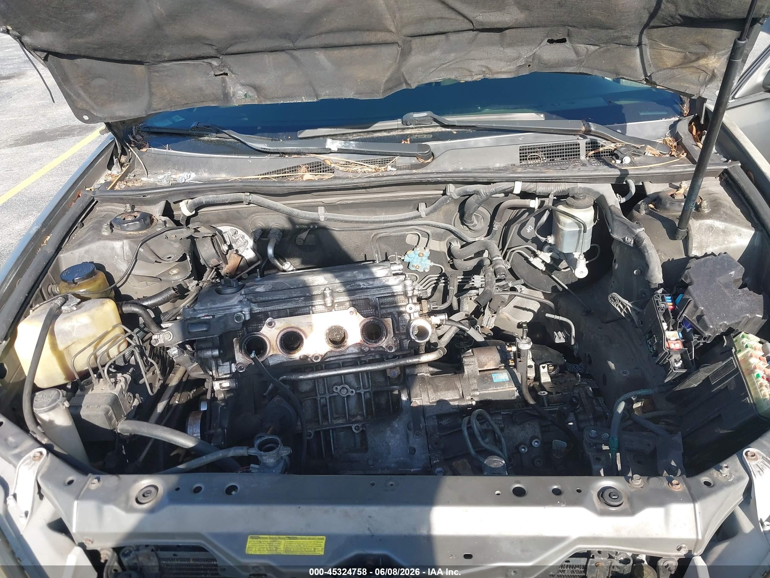 2006 Toyota Camry Le Серый vin: JTDBE32K463063877