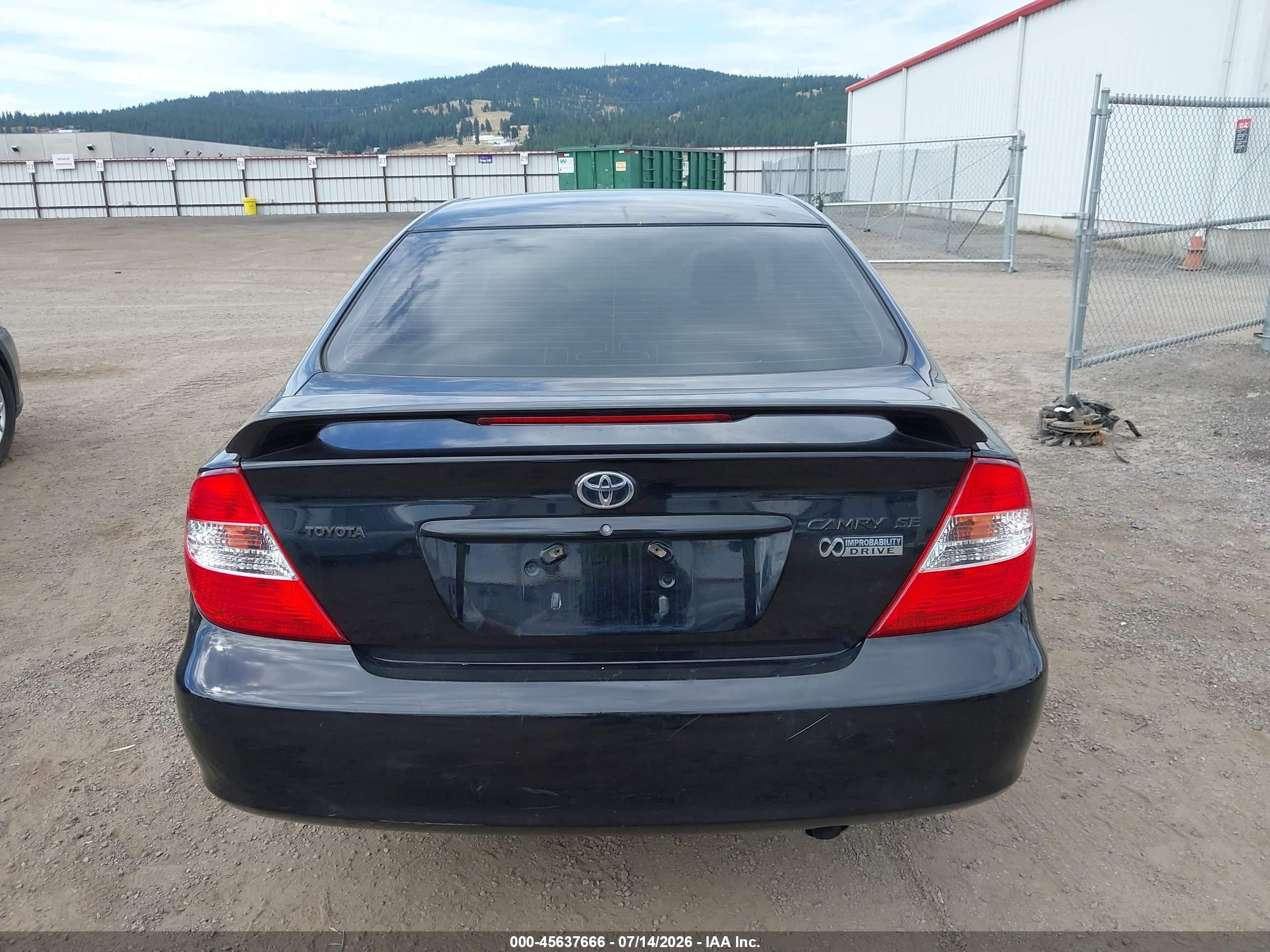 2002 Toyota Camry Se Black vin: JTDBE32K520067190