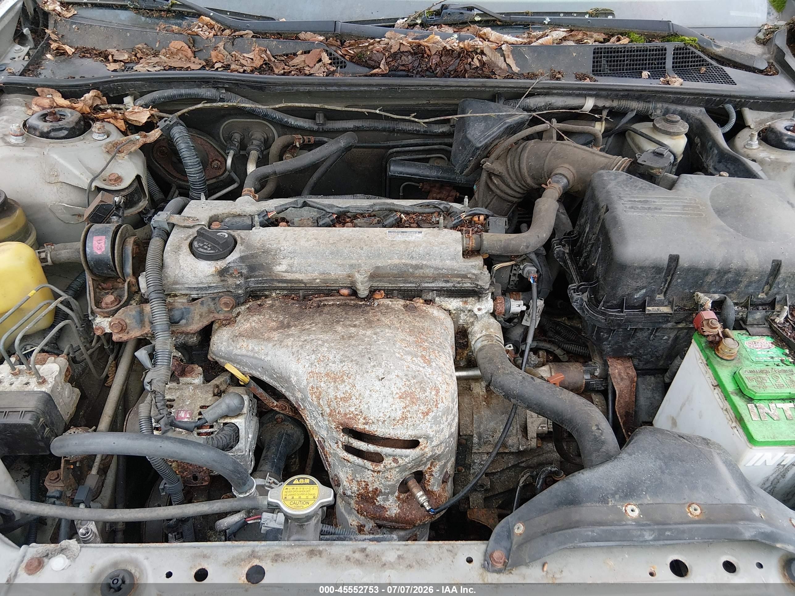 2002 Toyota Camry Le Silver vin: JTDBE32K520090016