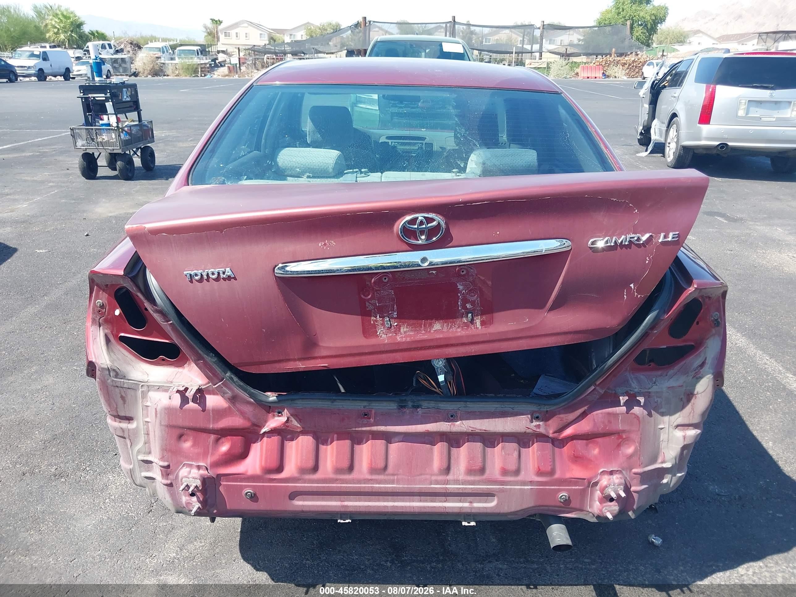 2003 Toyota Camry Le Red vin: JTDBE32K530146764