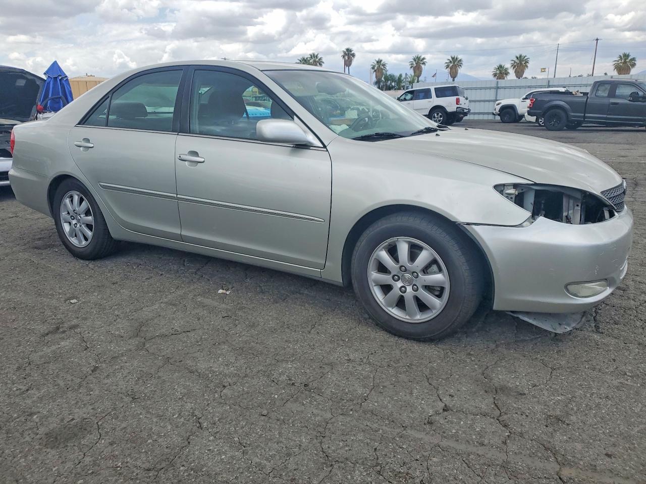 2003 Toyota Camry Xle Silver vin: JTDBE32K530154637