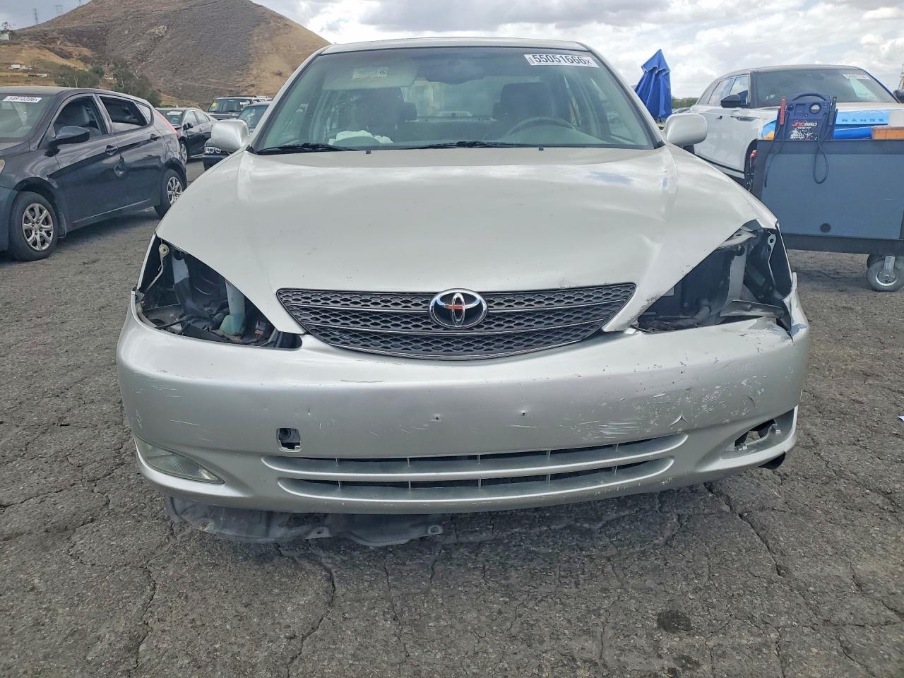 2003 Toyota Camry Xle Silver vin: JTDBE32K530154637