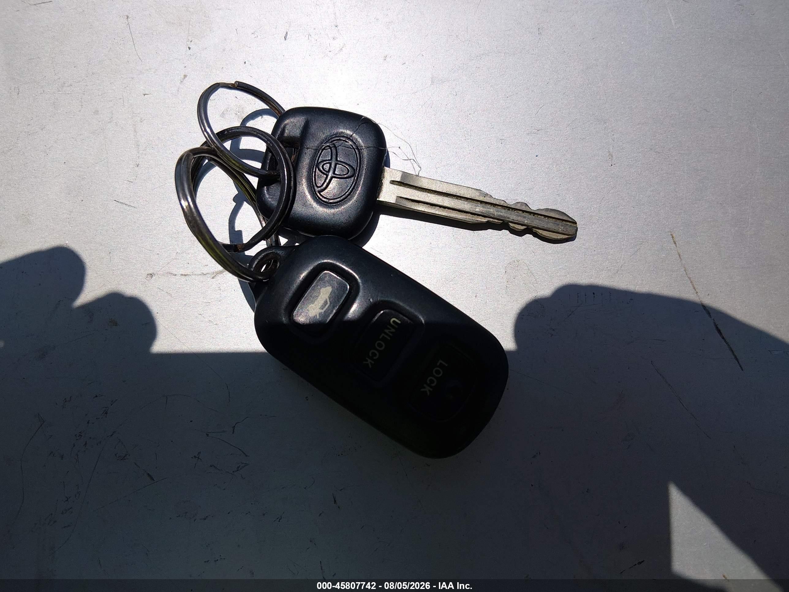 2003 Toyota Camry Le Черный vin: JTDBE32K530184897