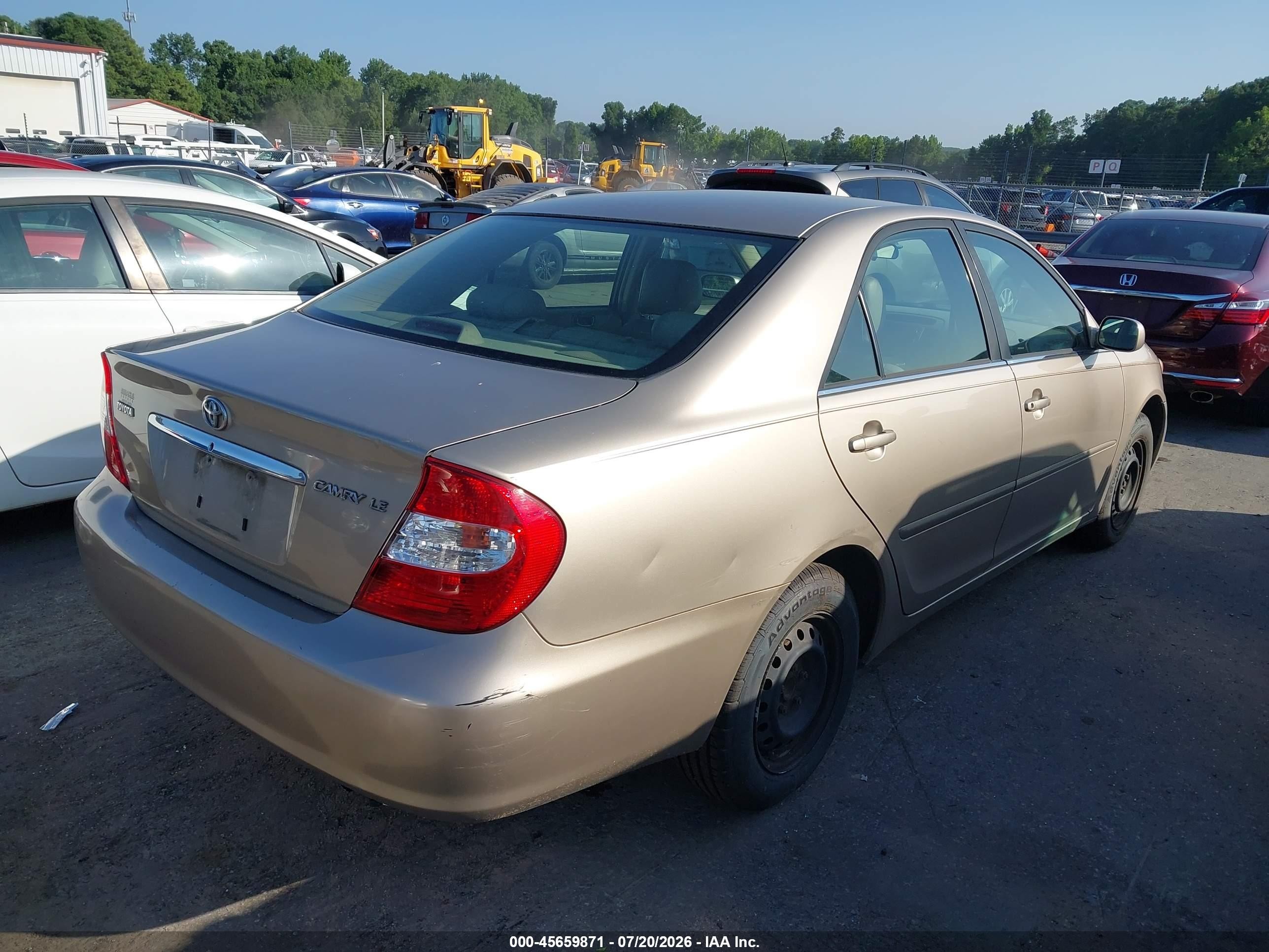 2004 Toyota Camry Le Коричневый vin: JTDBE32K540262001