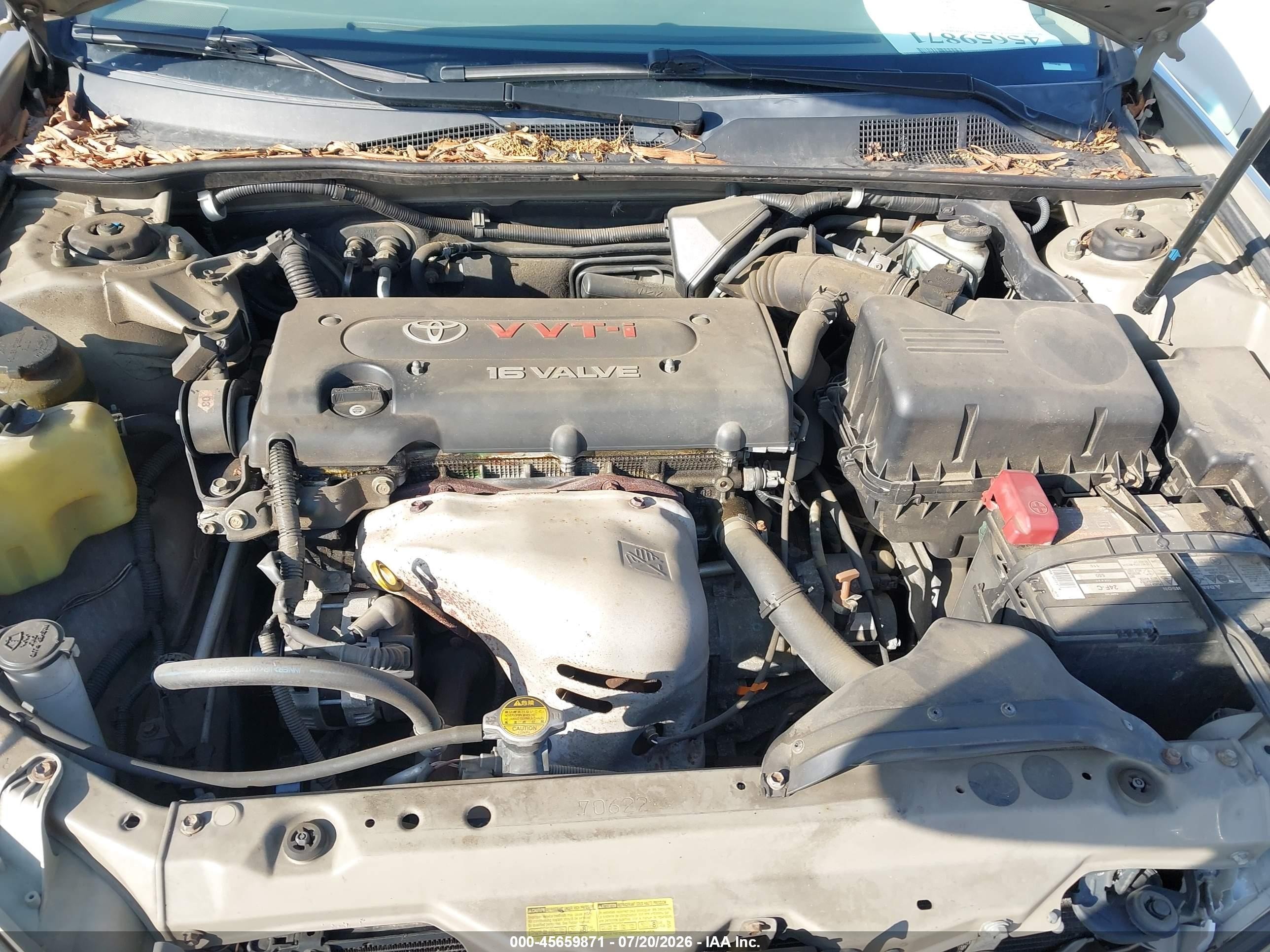 2004 Toyota Camry Le Коричневый vin: JTDBE32K540262001