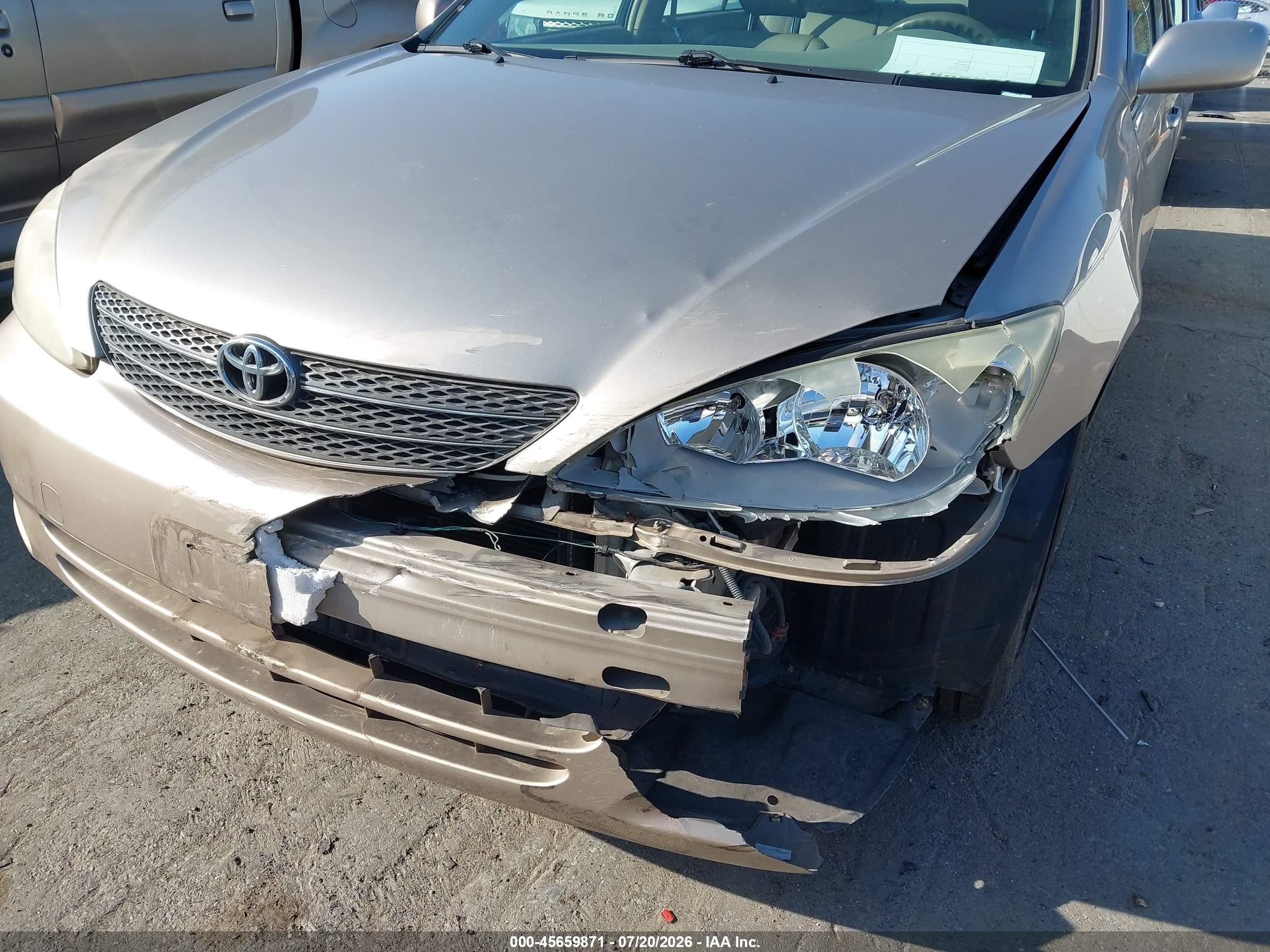 2004 Toyota Camry Le Коричневый vin: JTDBE32K540262001
