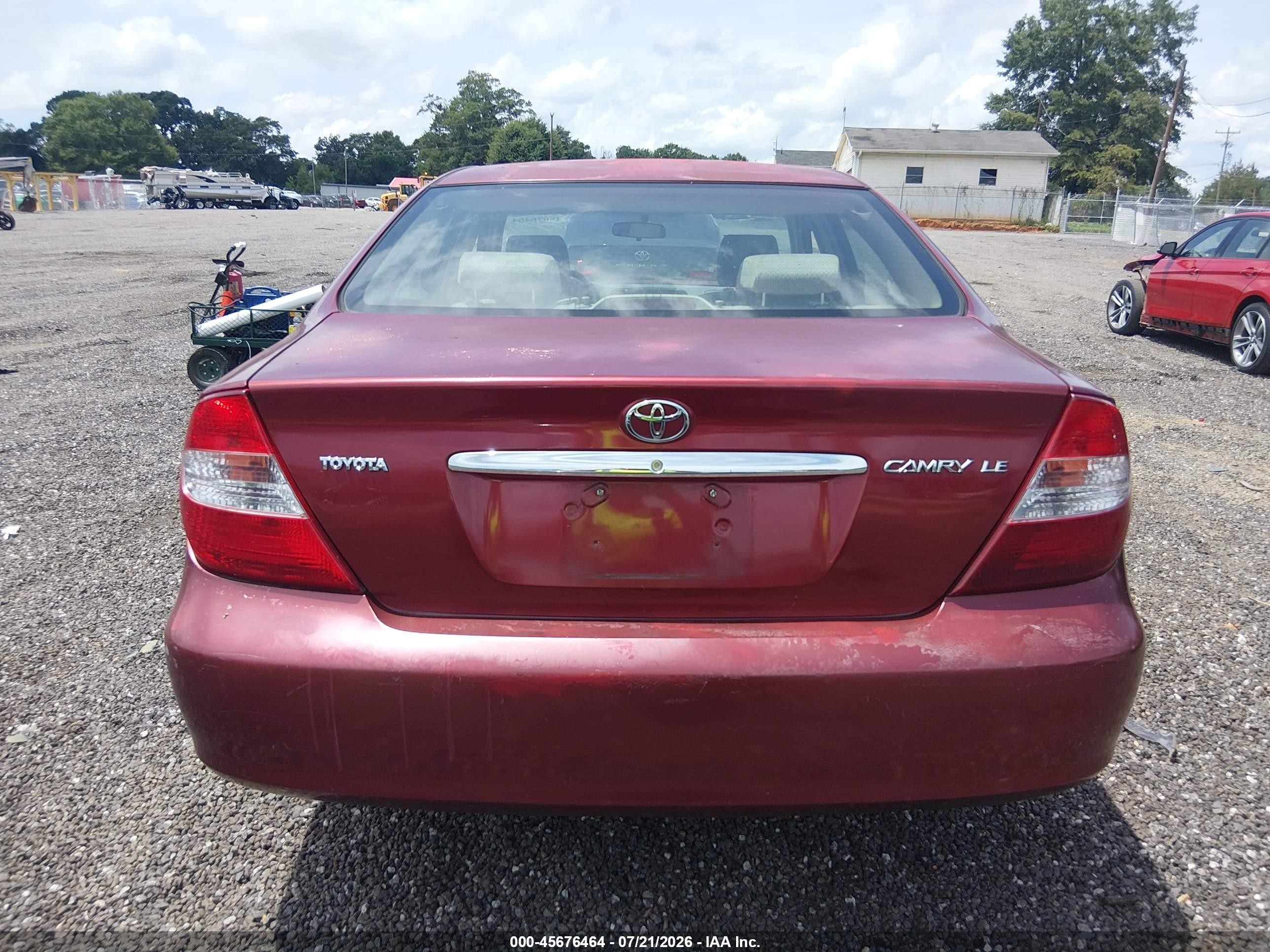 2002 Toyota Camry Le Красный vin: JTDBE32K620115084