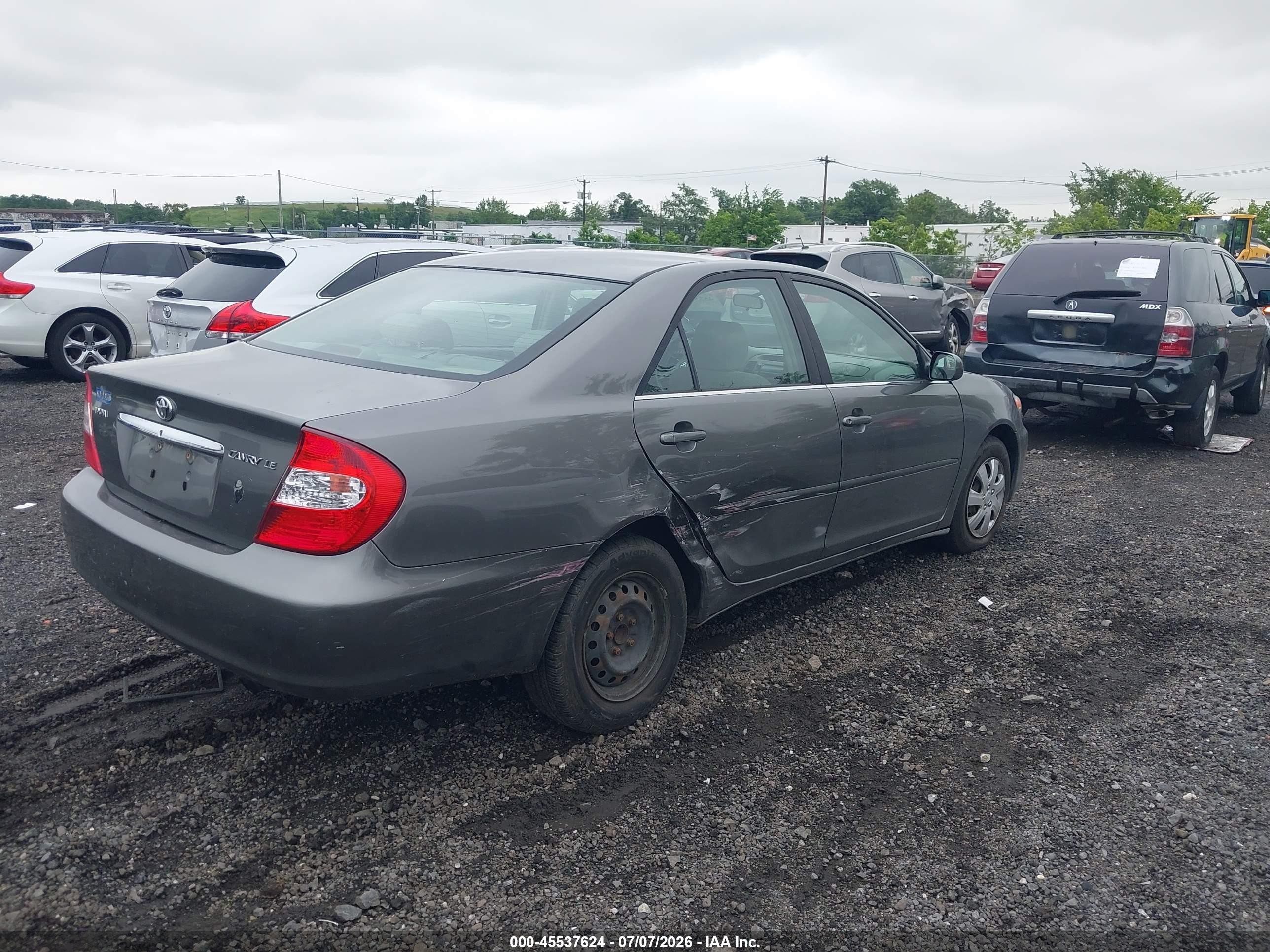2003 Toyota Camry Le Серый vin: JTDBE32K630147650