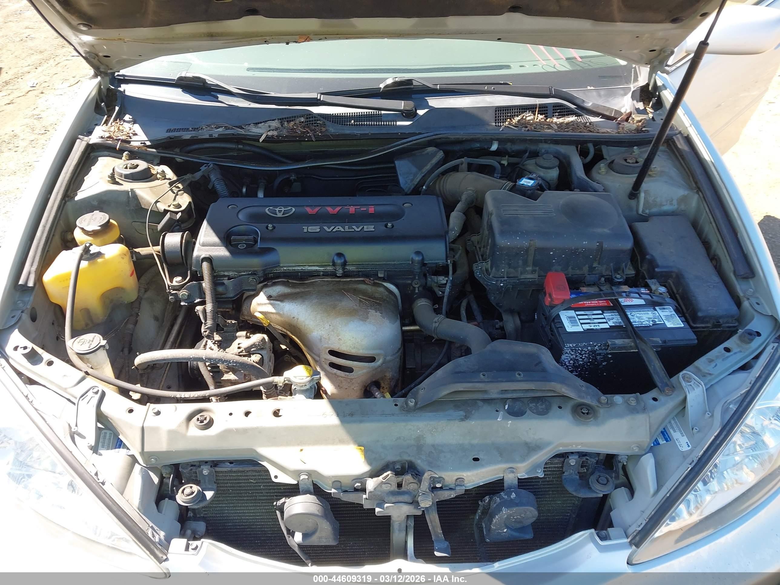 2003 Toyota Camry Le Серебряный vin: JTDBE32K630159944