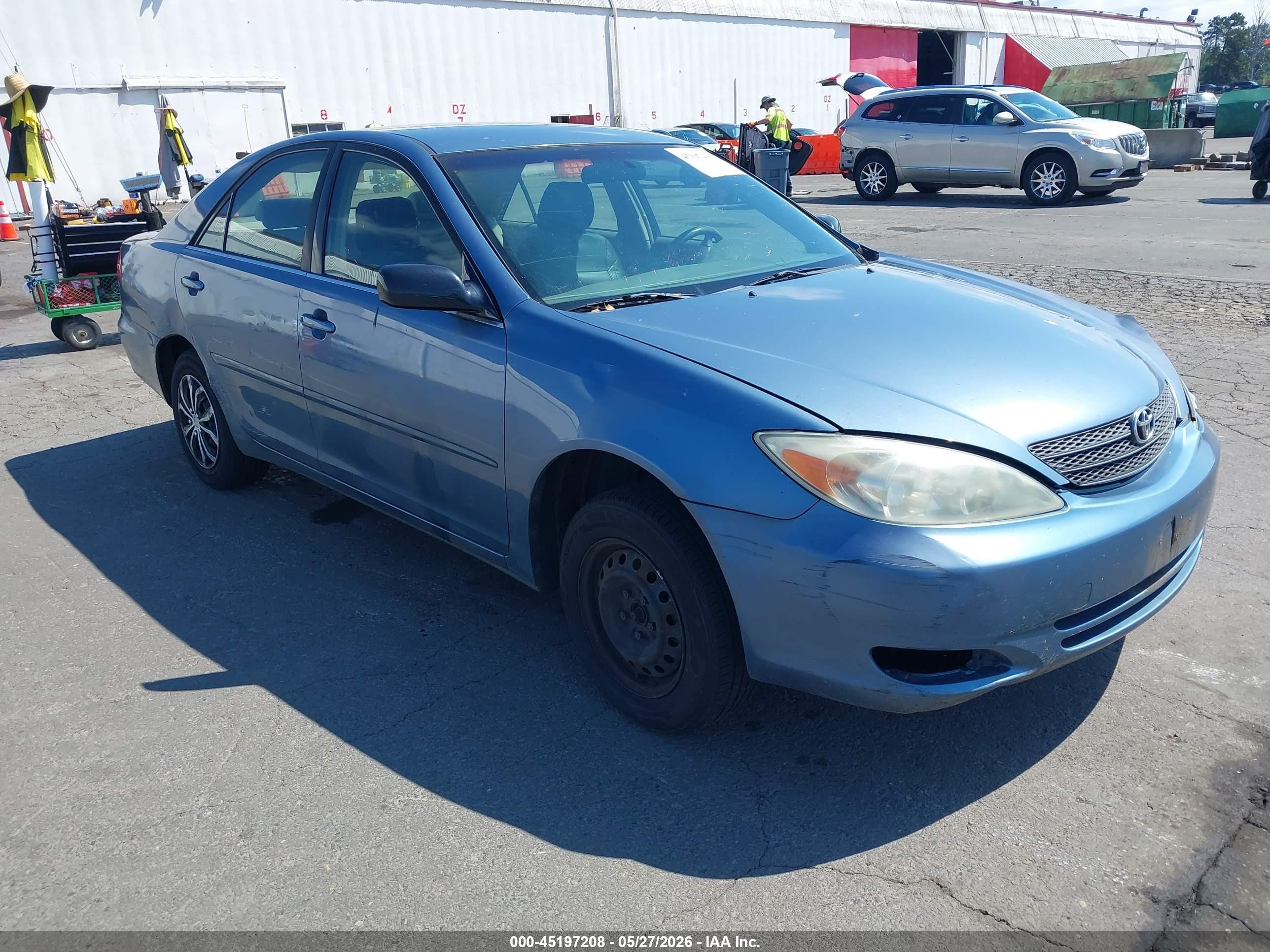 2003 Toyota Camry Le Blue vin: JTDBE32K630163587