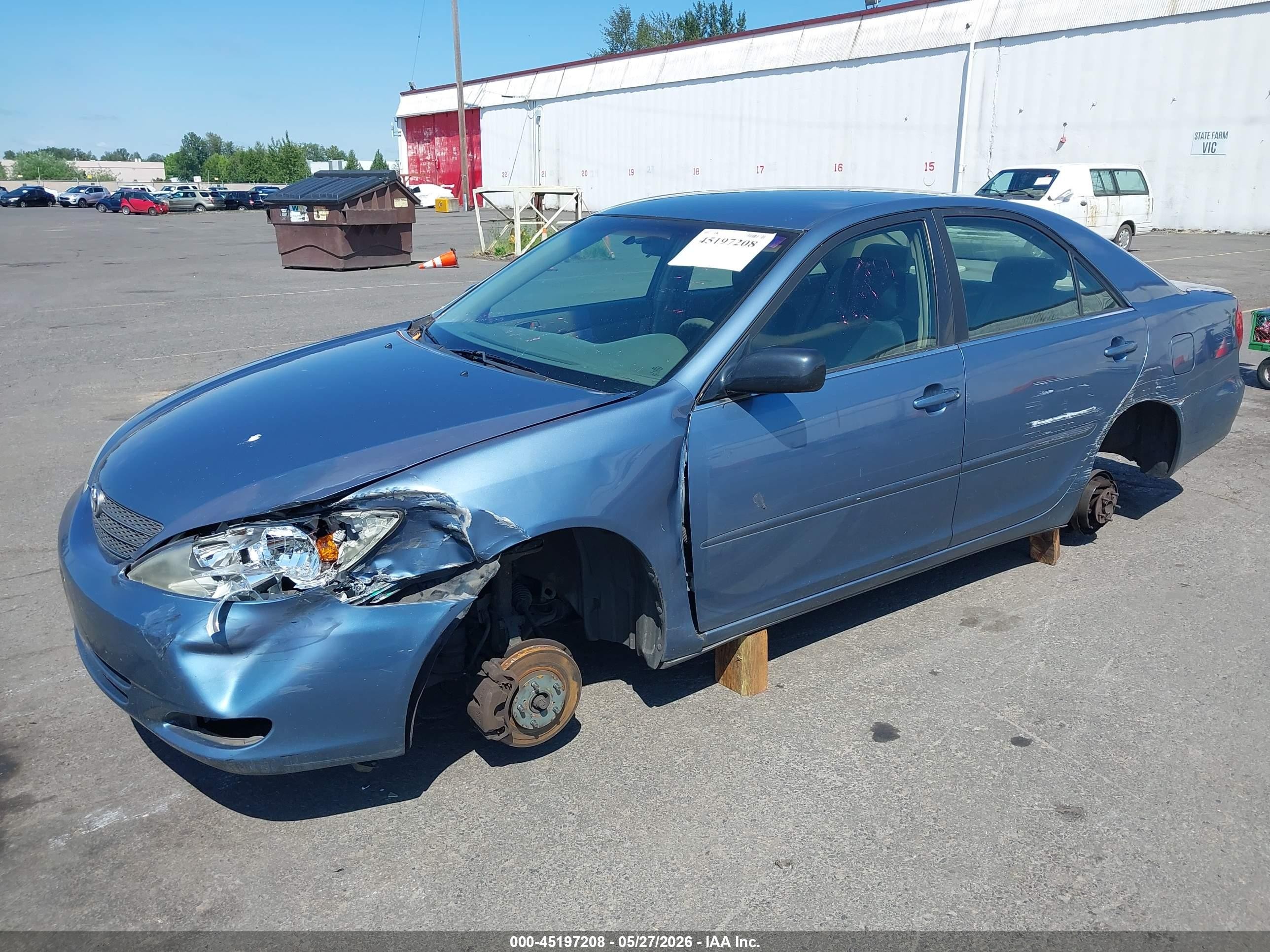 2003 Toyota Camry Le Blue vin: JTDBE32K630163587