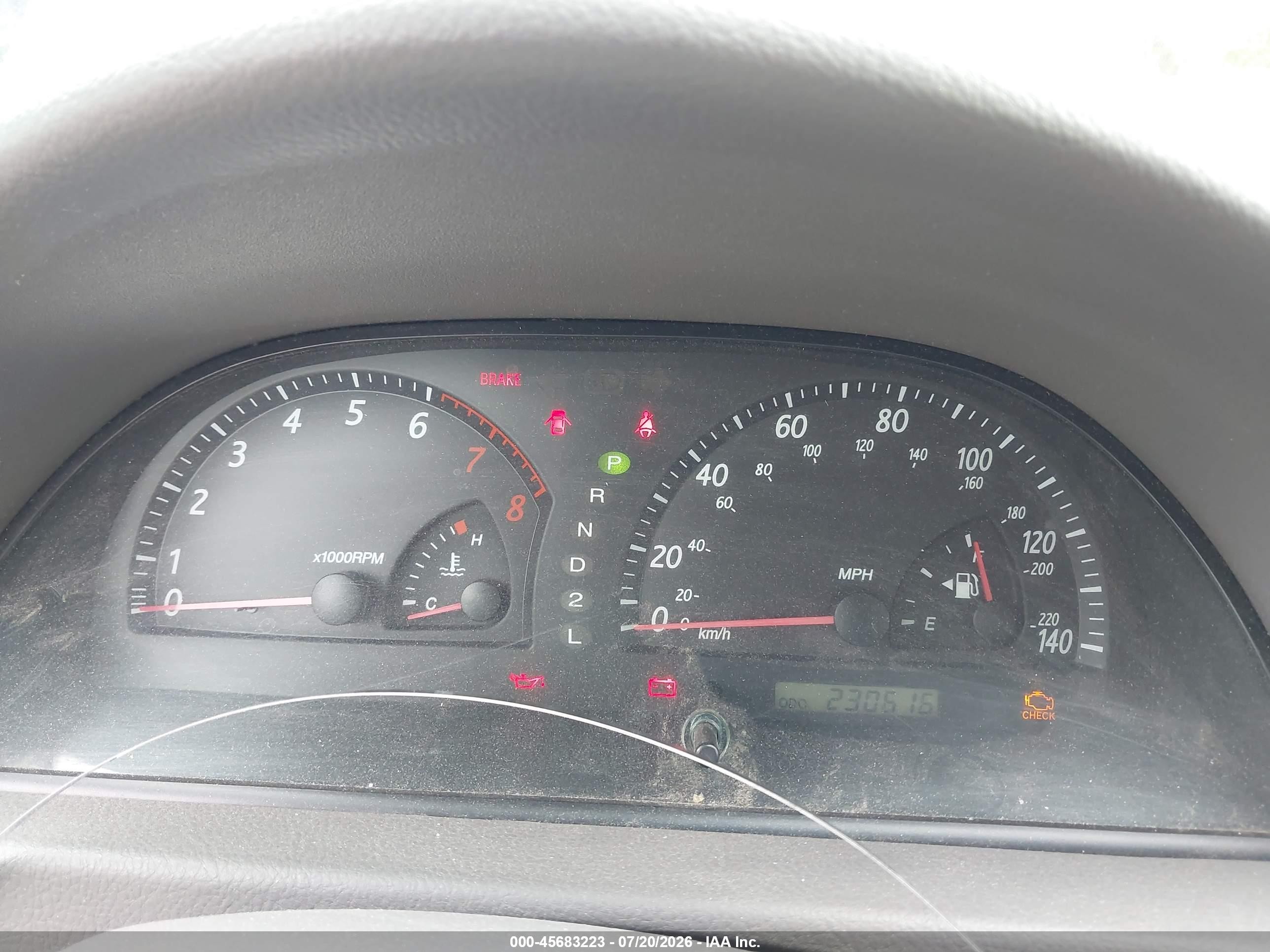 2003 Toyota Camry Le Gray vin: JTDBE32K630184679