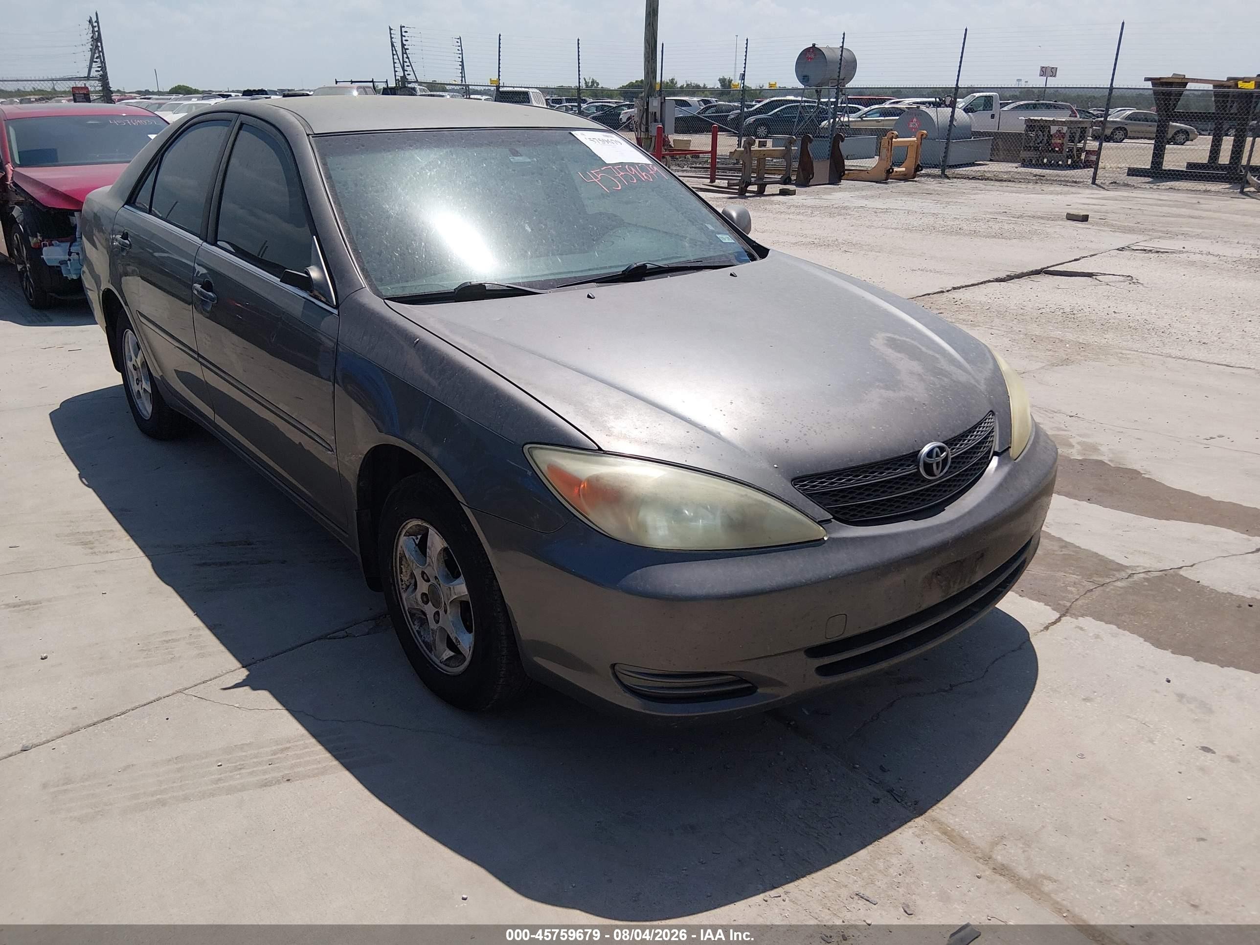 2004 Toyota Camry Le Tan vin: JTDBE32K640245871
