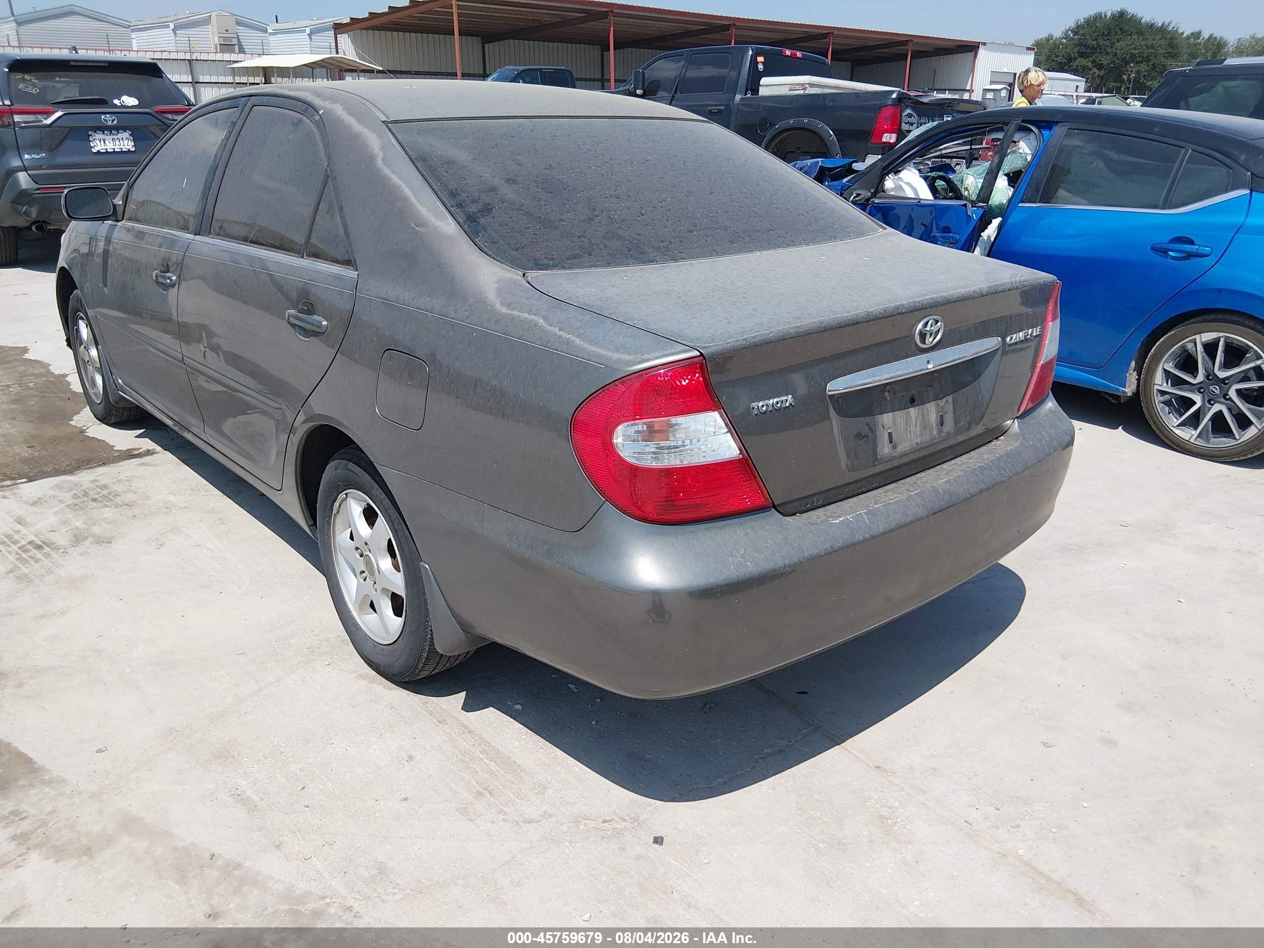 2004 Toyota Camry Le Желто-коричневый vin: JTDBE32K640245871