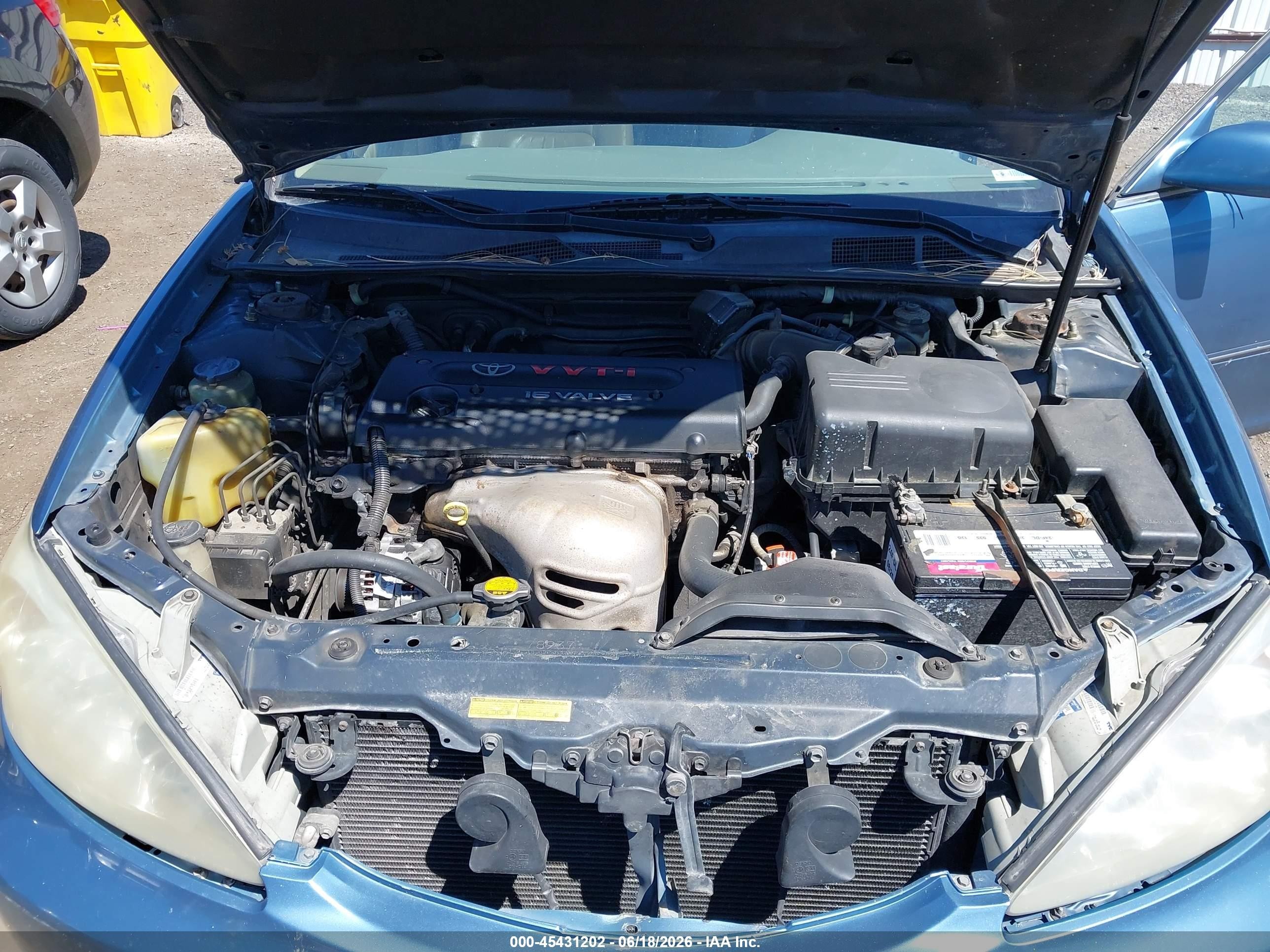 2004 Toyota Camry Xle Синий vin: JTDBE32K640269880