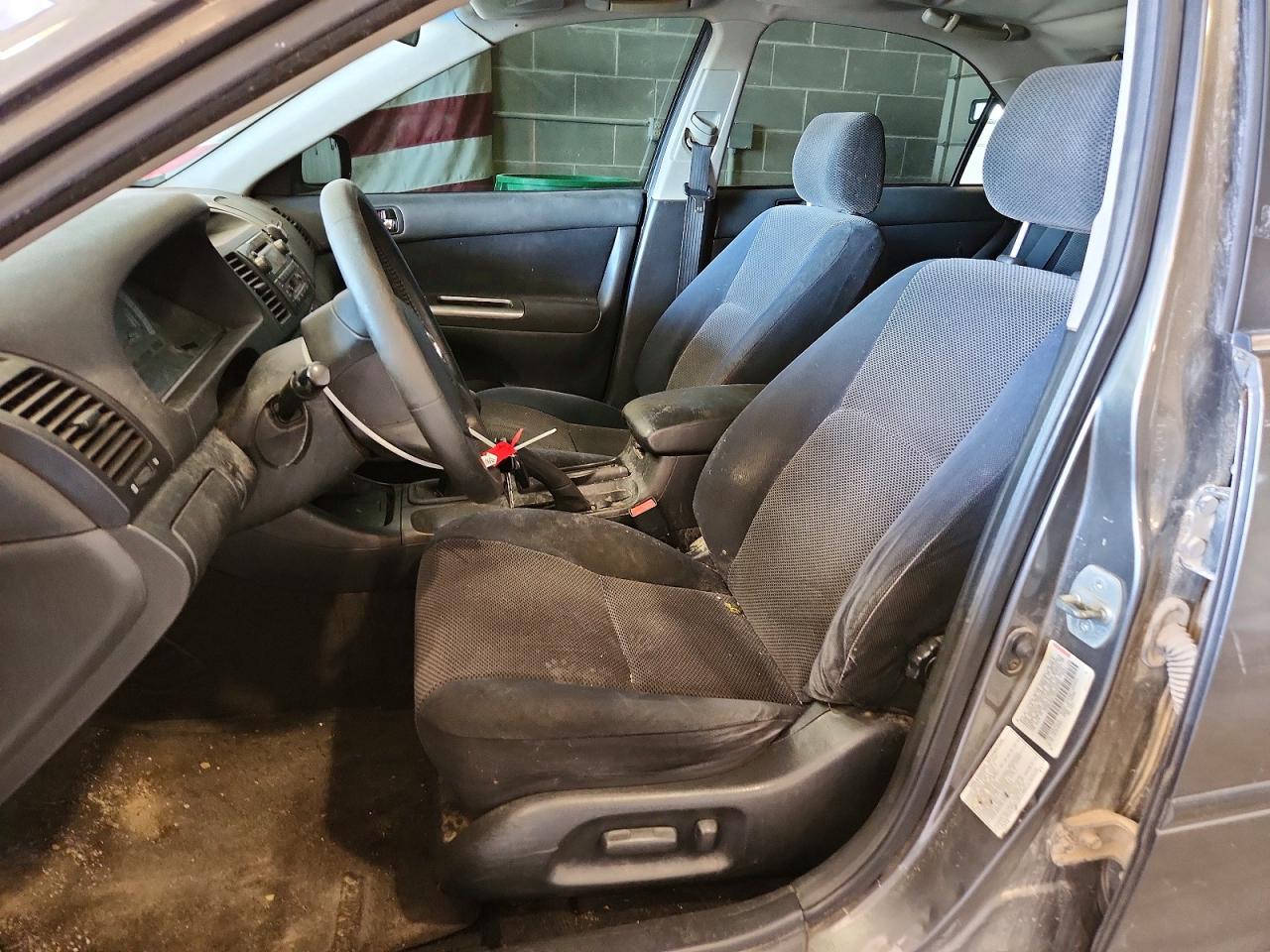 2002 Toyota Camry Se Серый vin: JTDBE32K720053792