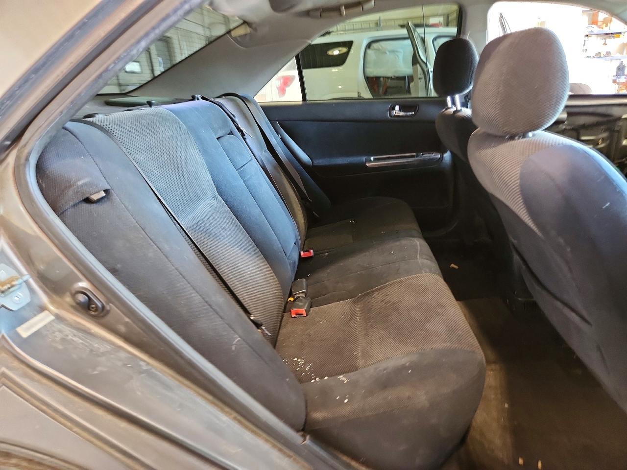 2002 Toyota Camry Se Серый vin: JTDBE32K720053792