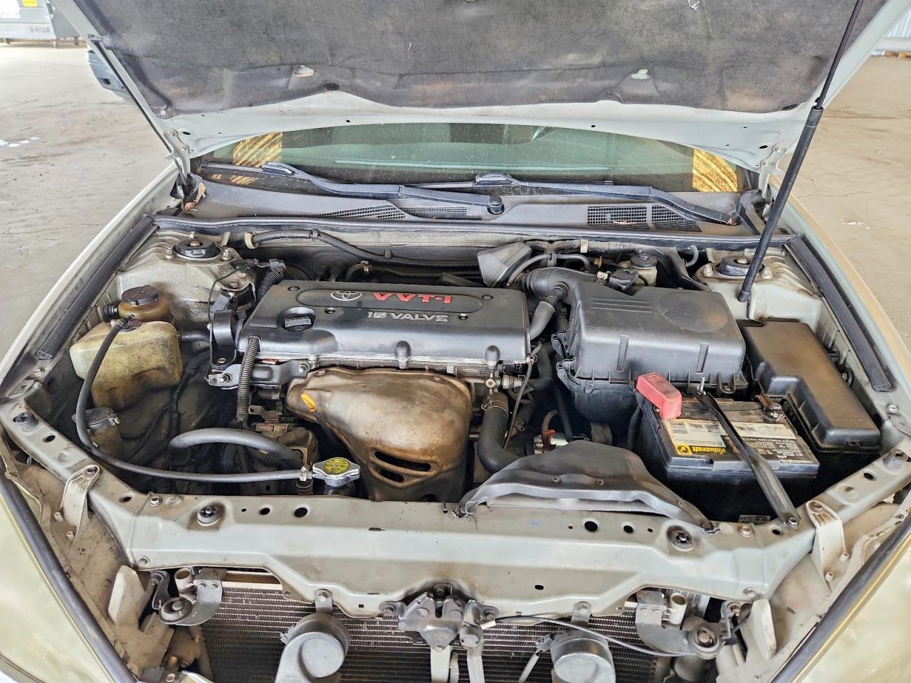 2002 Toyota Camry Silver vin: JTDBE32K720057471