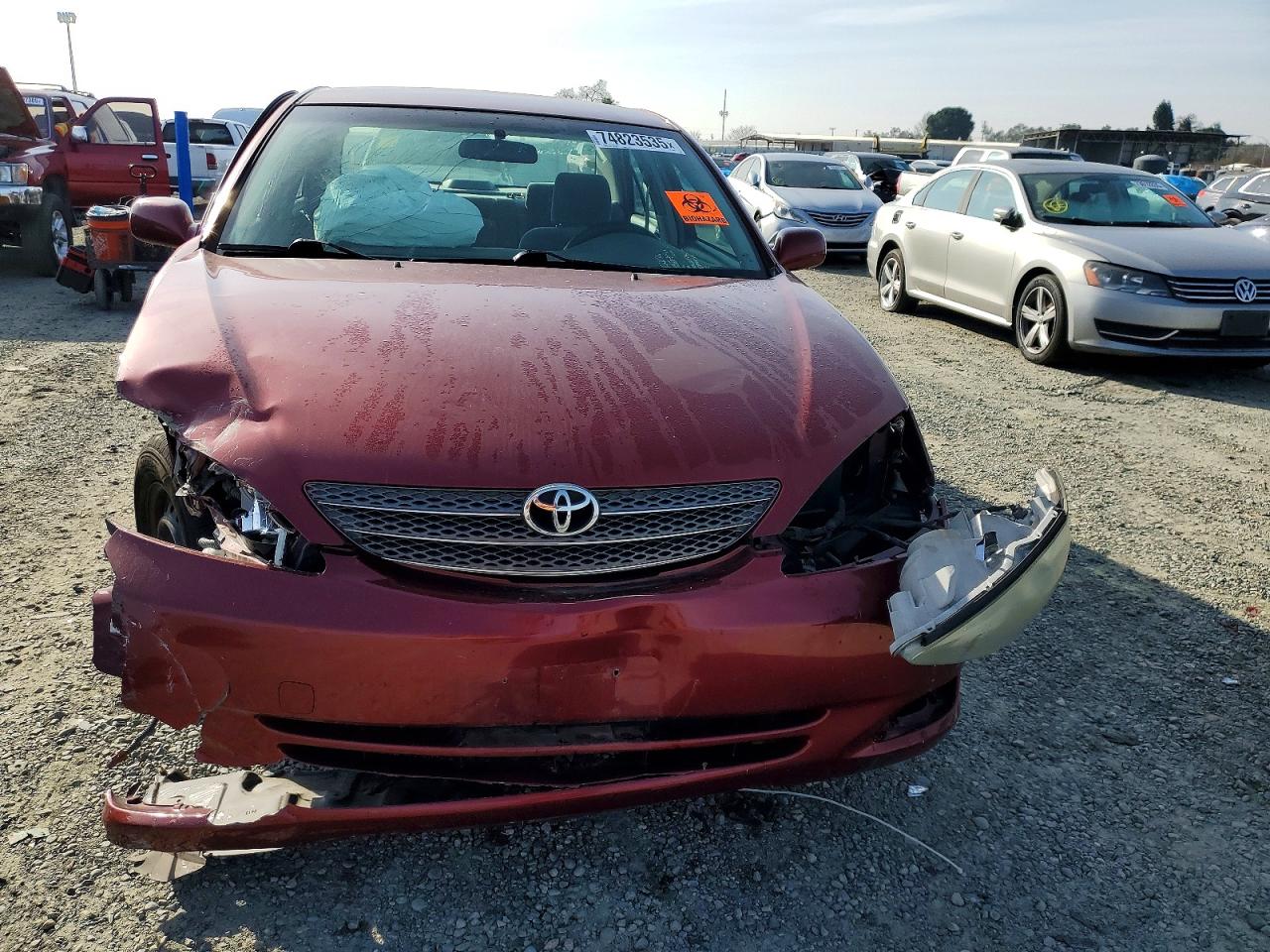 2002 Toyota Camry Le Бордовый vin: JTDBE32K720093483