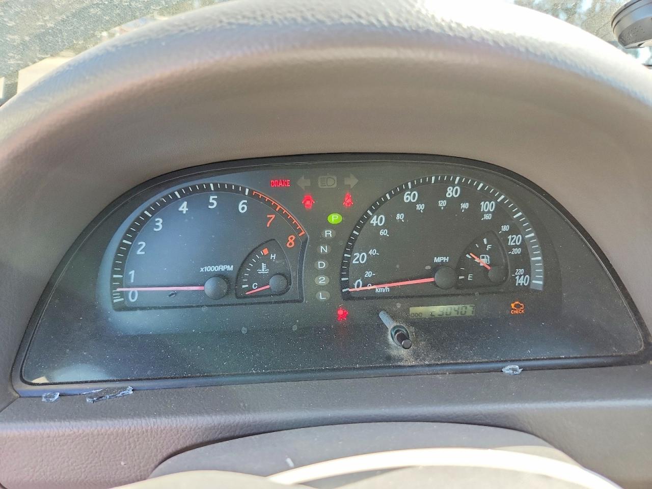 2002 Toyota Camry Le Green vin: JTDBE32K720136672