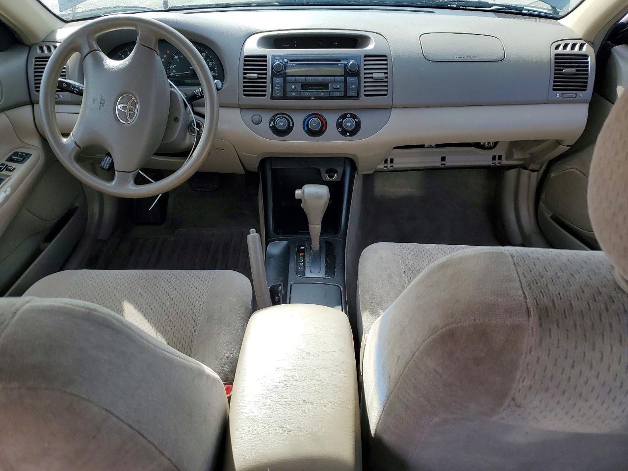 2003 Toyota Camry Le Gray vin: JTDBE32K730146698
